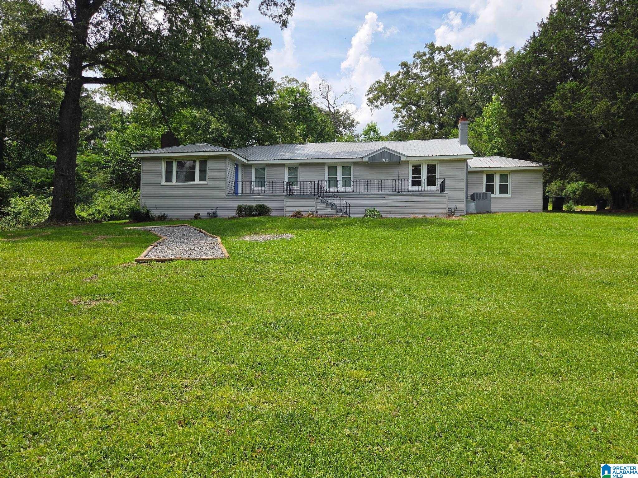 3000 Floyd Bradford Road — photo
