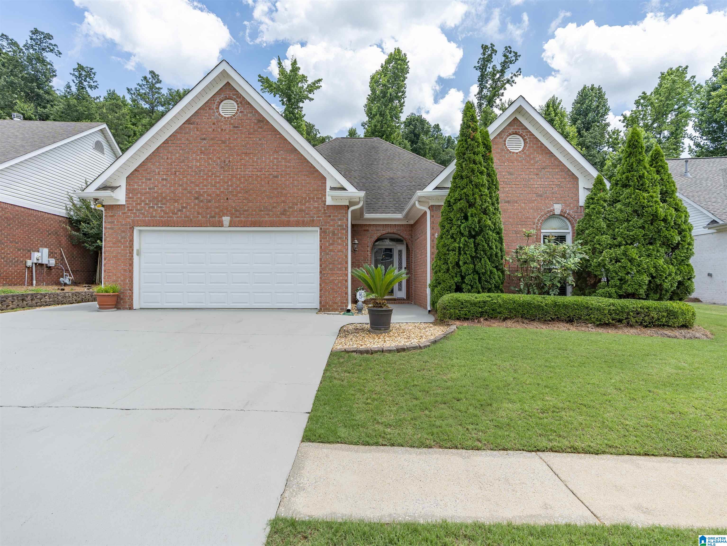 533 Talon Court — photo