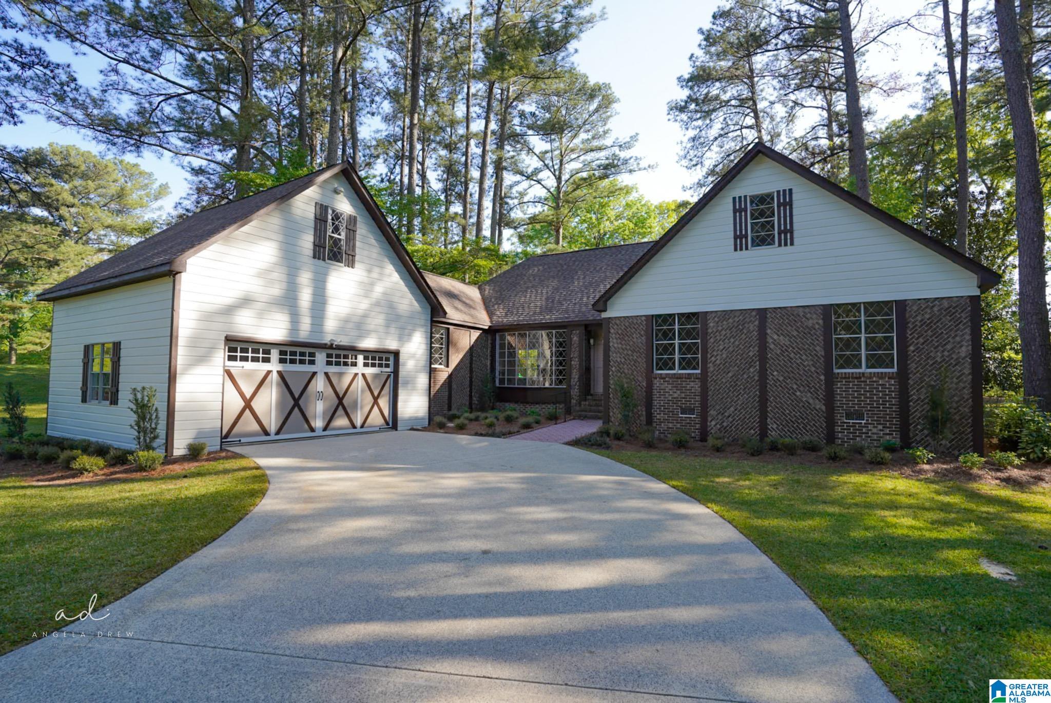 520 Julianne Drive — photo