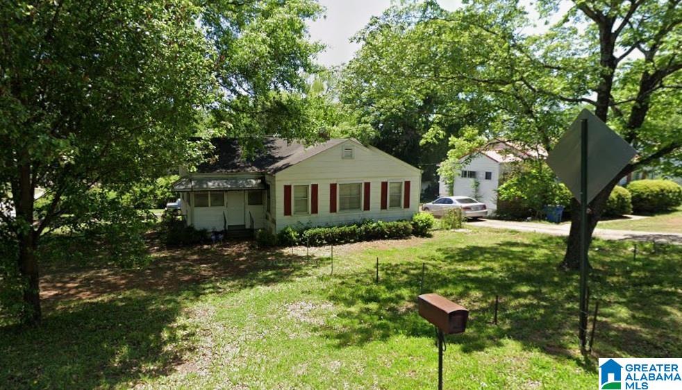 400 Woodward Road — photo