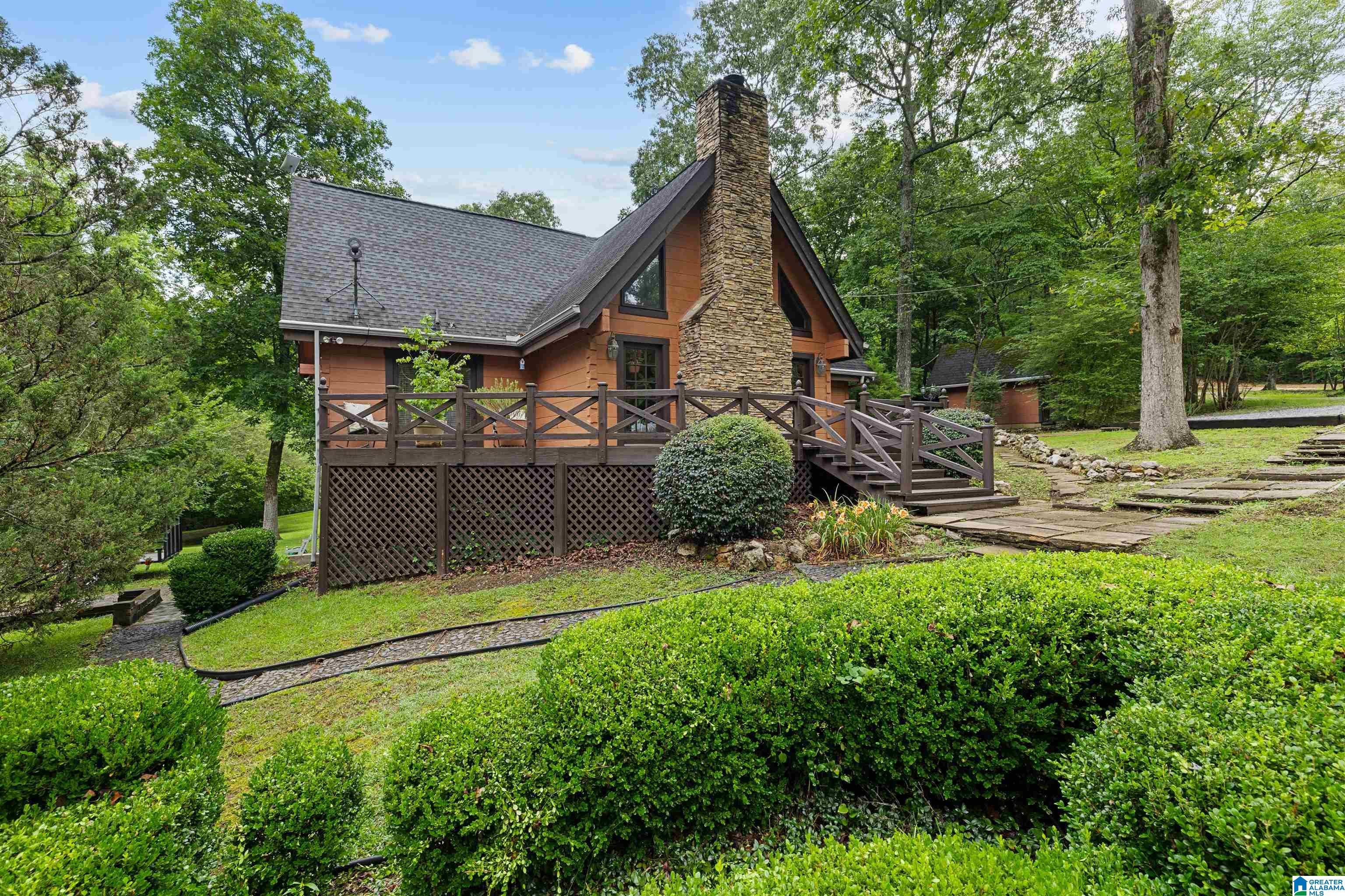 400 Deer Trace Lane — photo