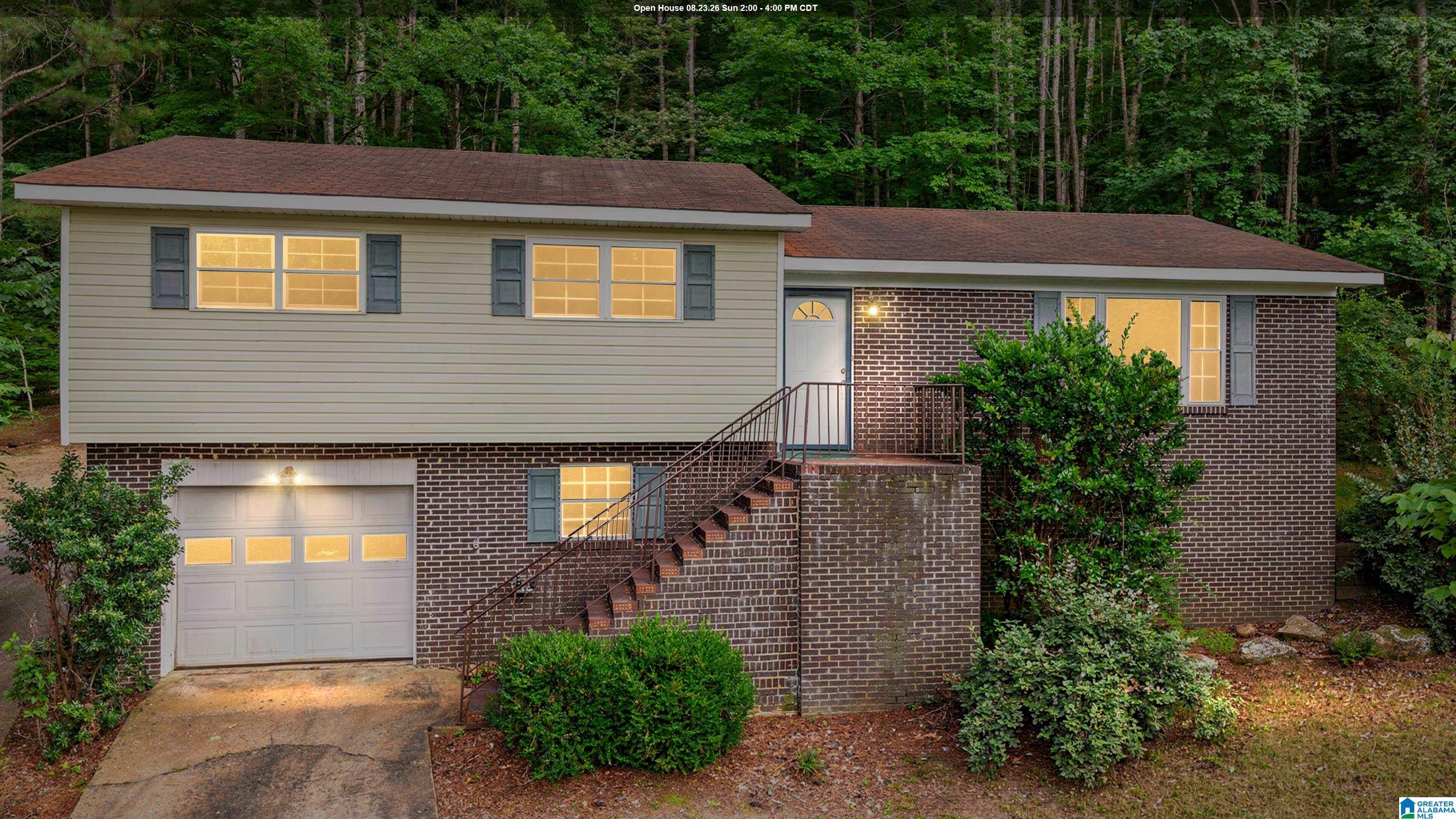 215 Oak Ridge Drive — photo