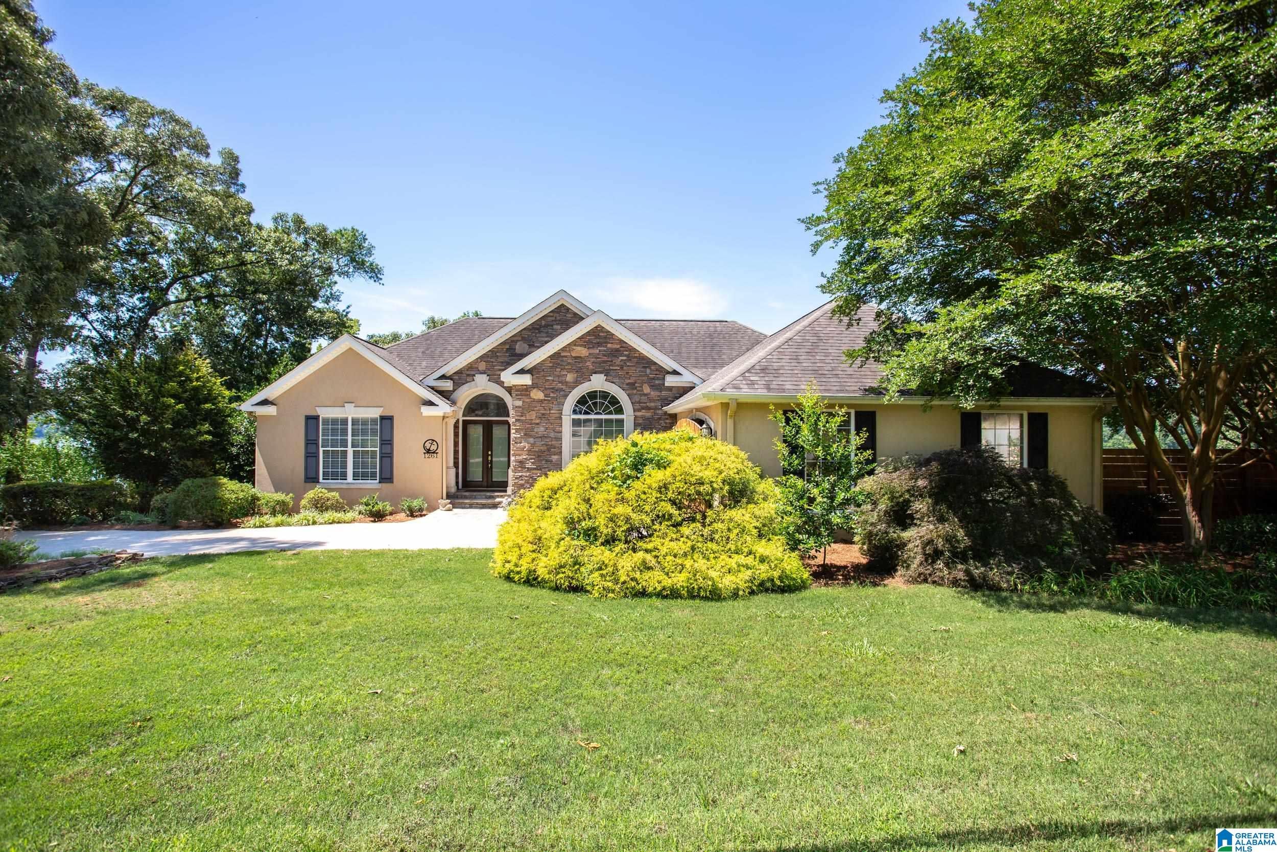 1261 Lakemont Drive — photo