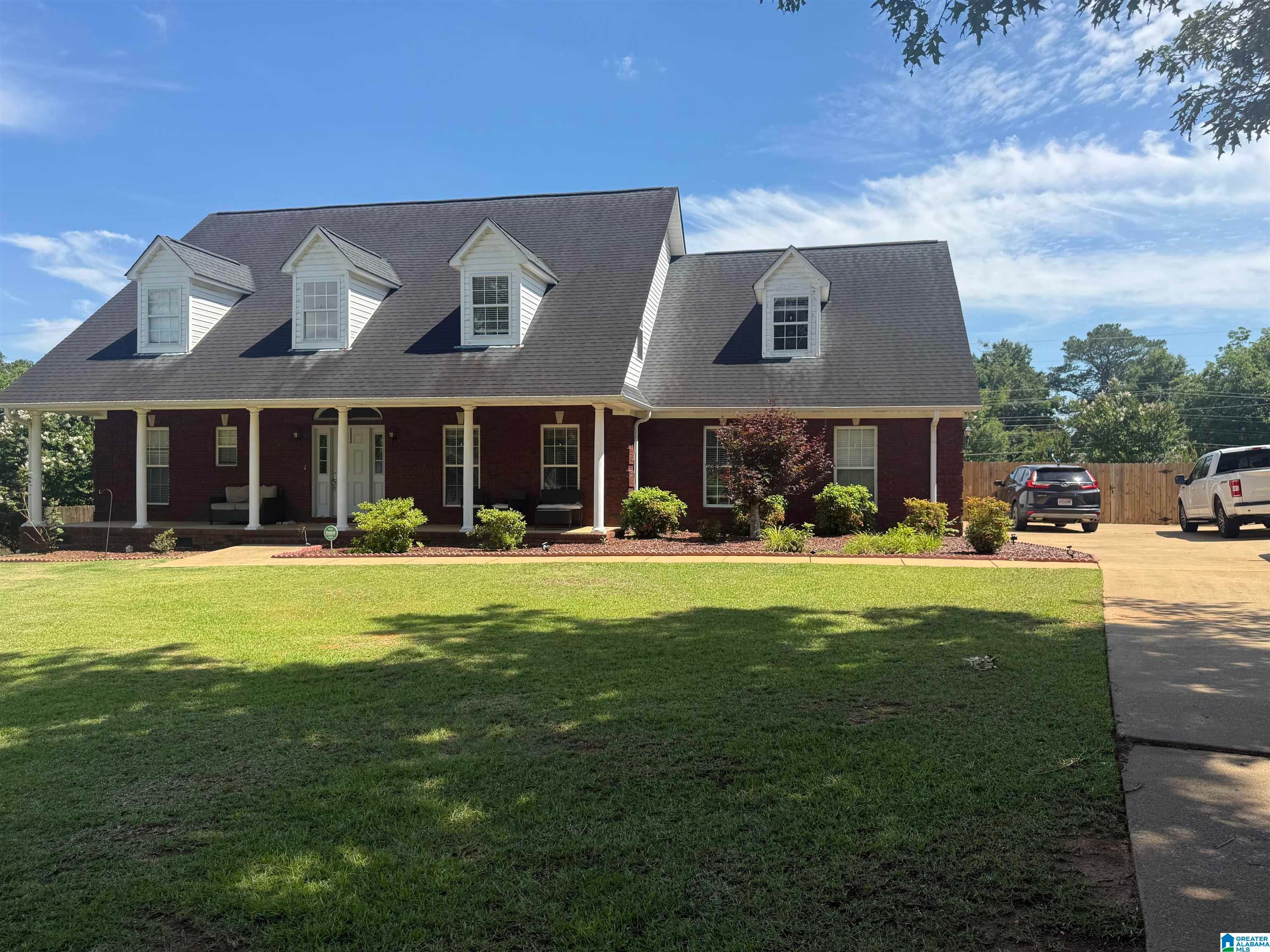 1813 Pleasant Ridge Drive — photo