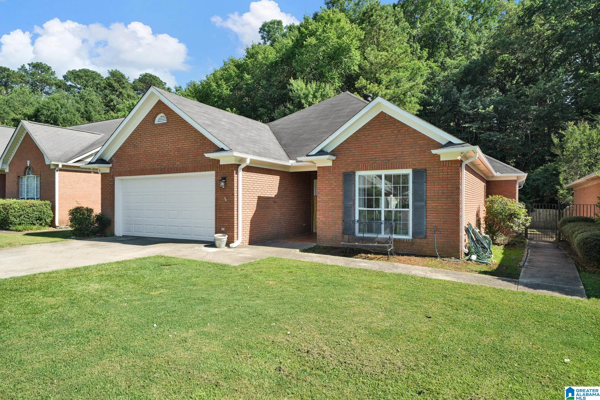 1077 Brookstone Lane — photo