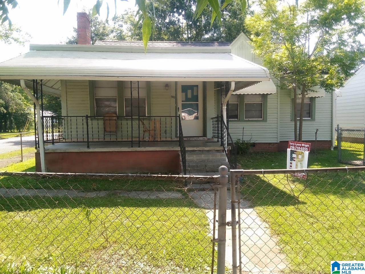 910 Martin Avenue — photo