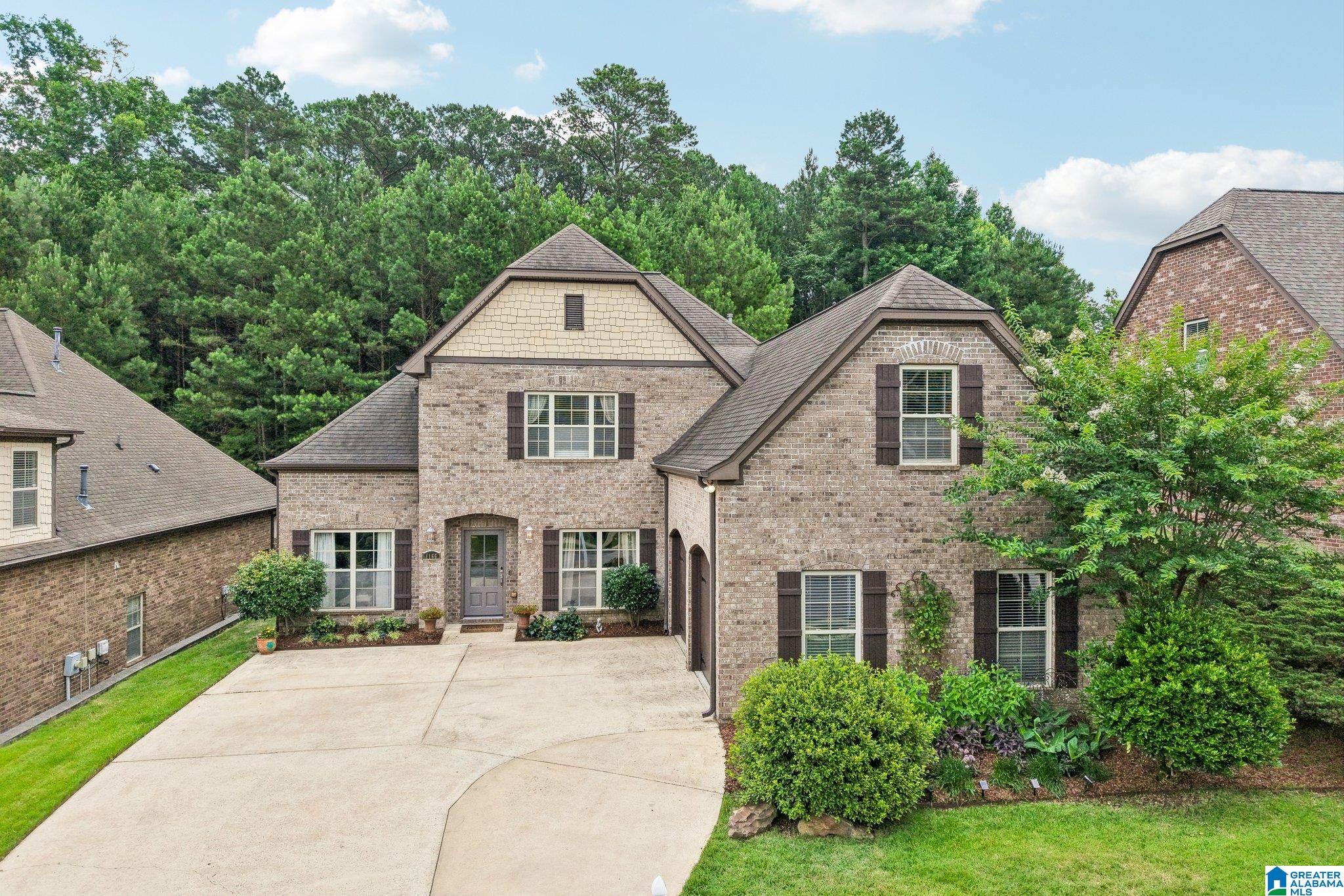 1166 Bristol Way — photo