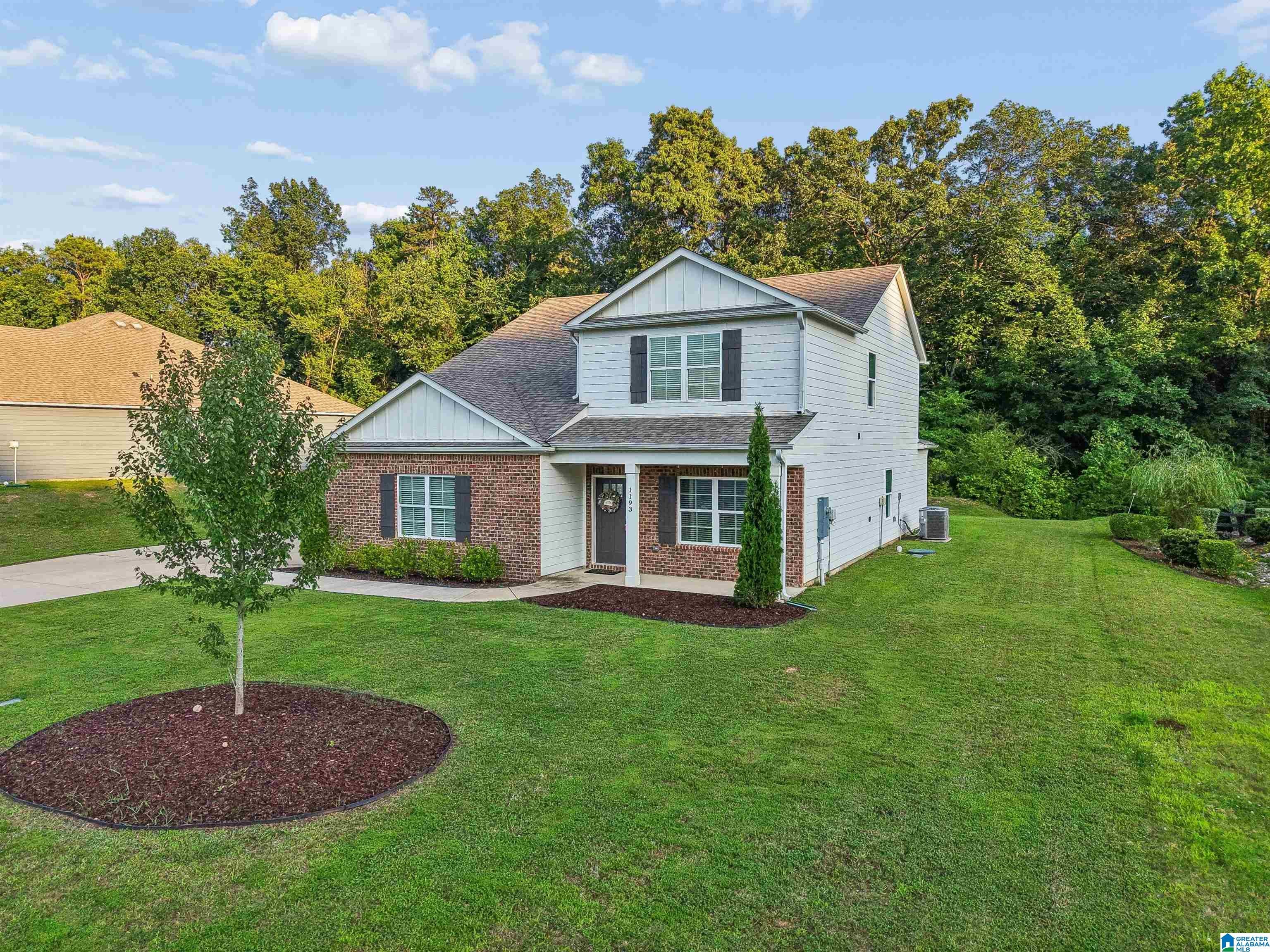 1193 Mountain Laurel Circle — photo