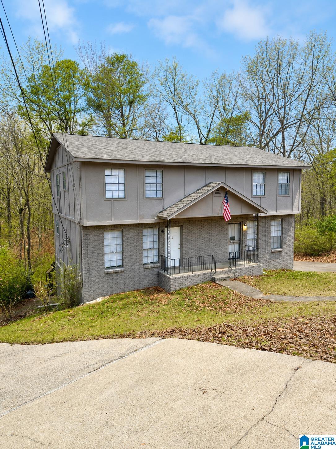 1715 6th Place Circle — photo