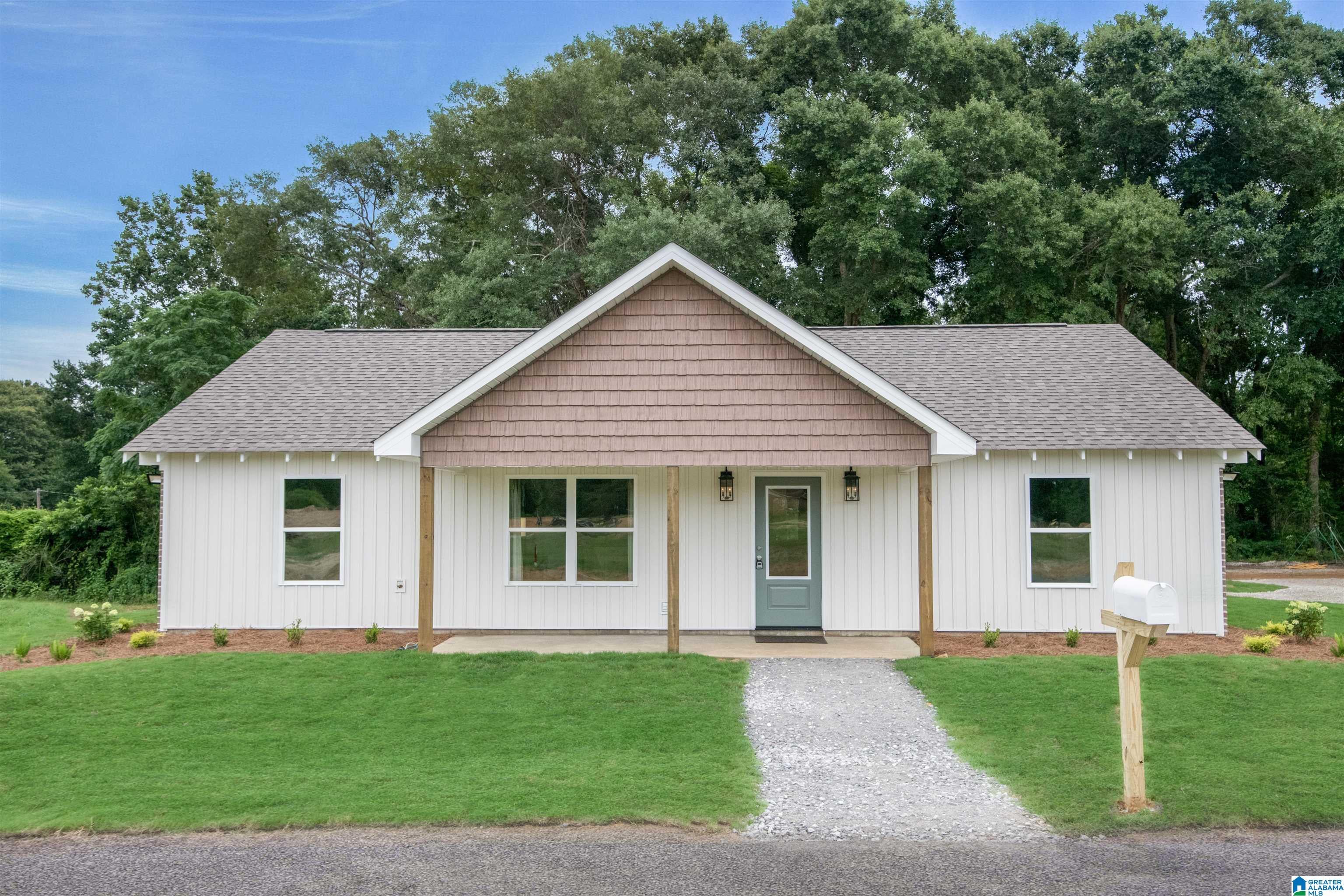 33 County Road 6401 — photo