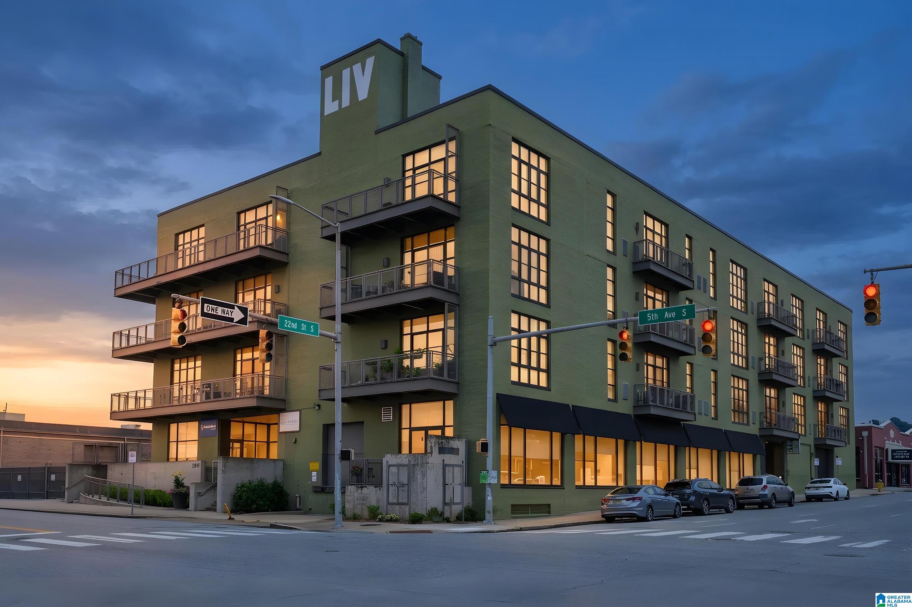 2201 5th Avenue S 303 — photo