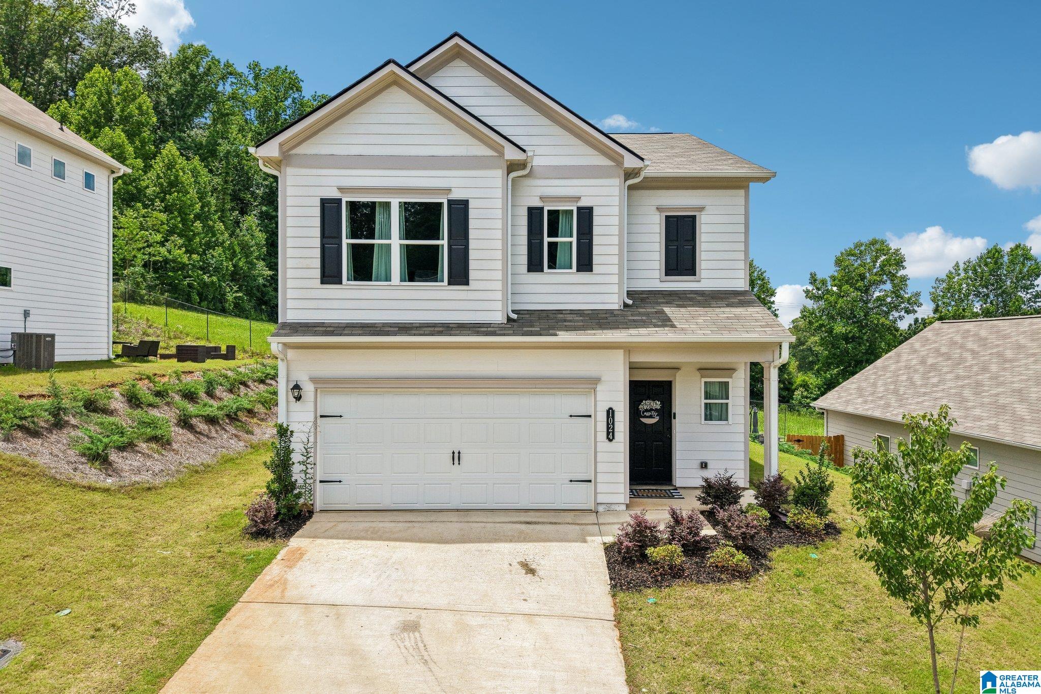 1024 Pinnacle Parkway — photo
