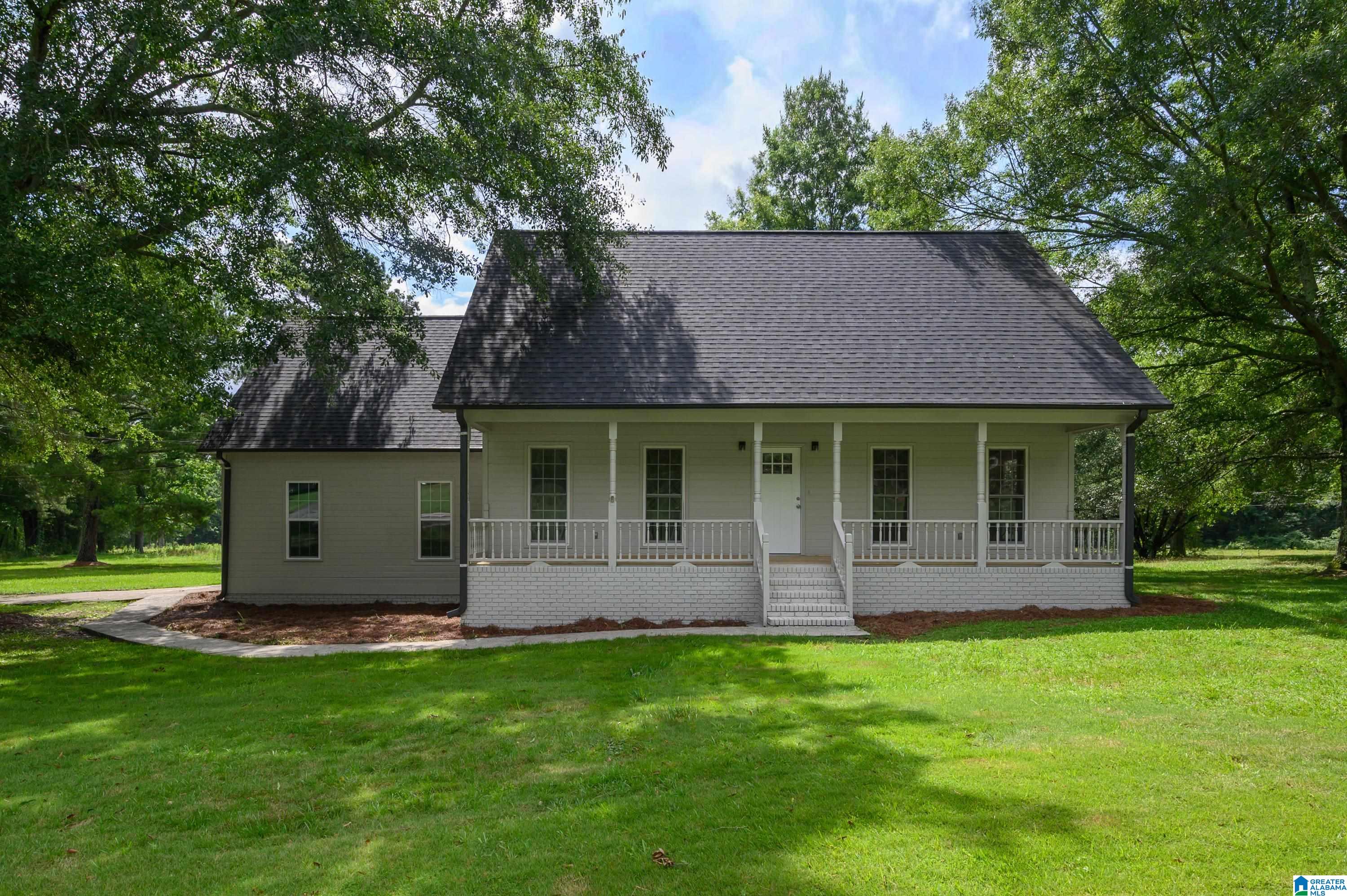 1676 Five Points Road — photo