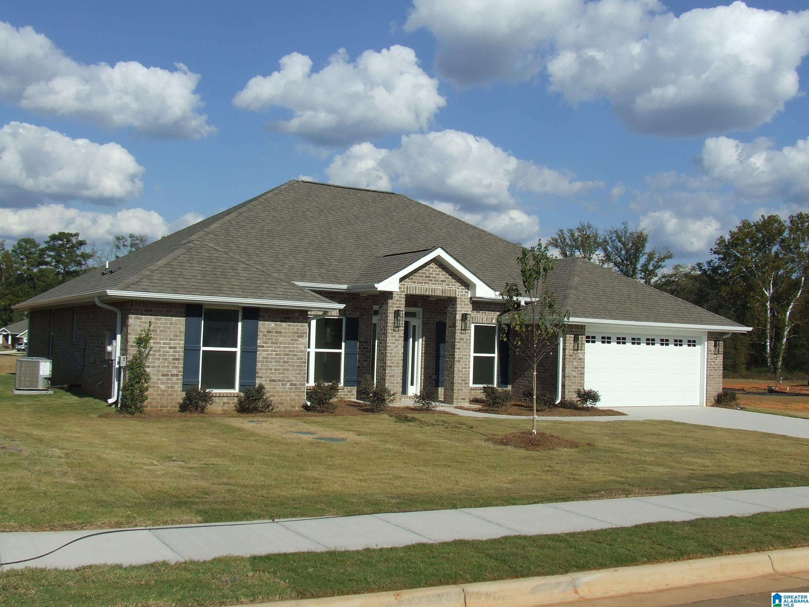 673 Jamestown Circle — photo