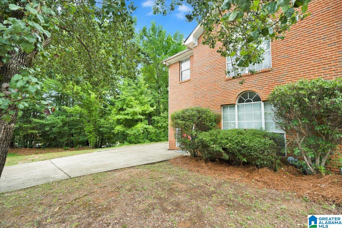 101 Windsor Ridge Drive, Pelham, AL 35124 — photo 2