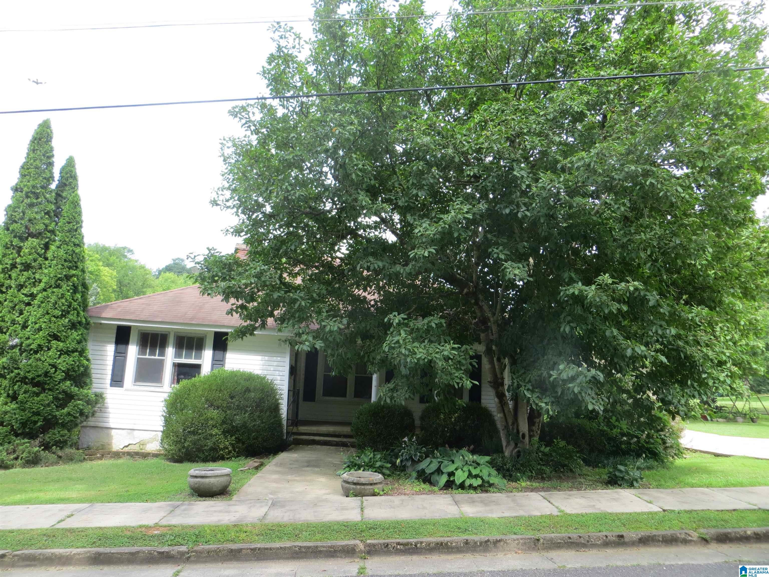 1306 Fowler Avenue — photo
