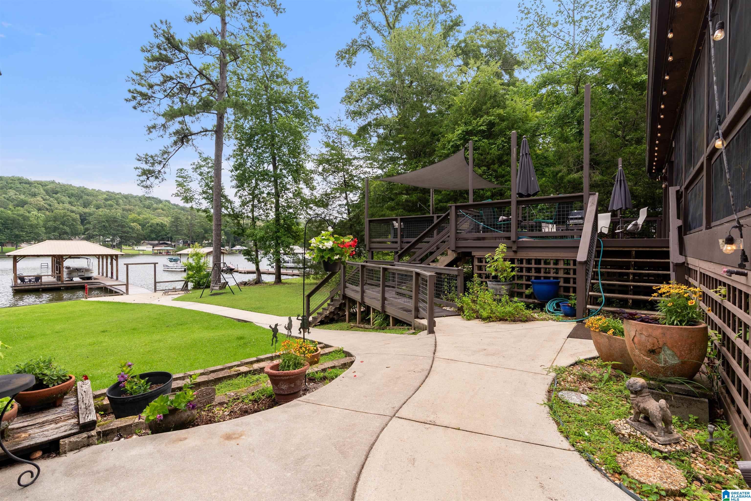486 S Lakeshore Drive — photo