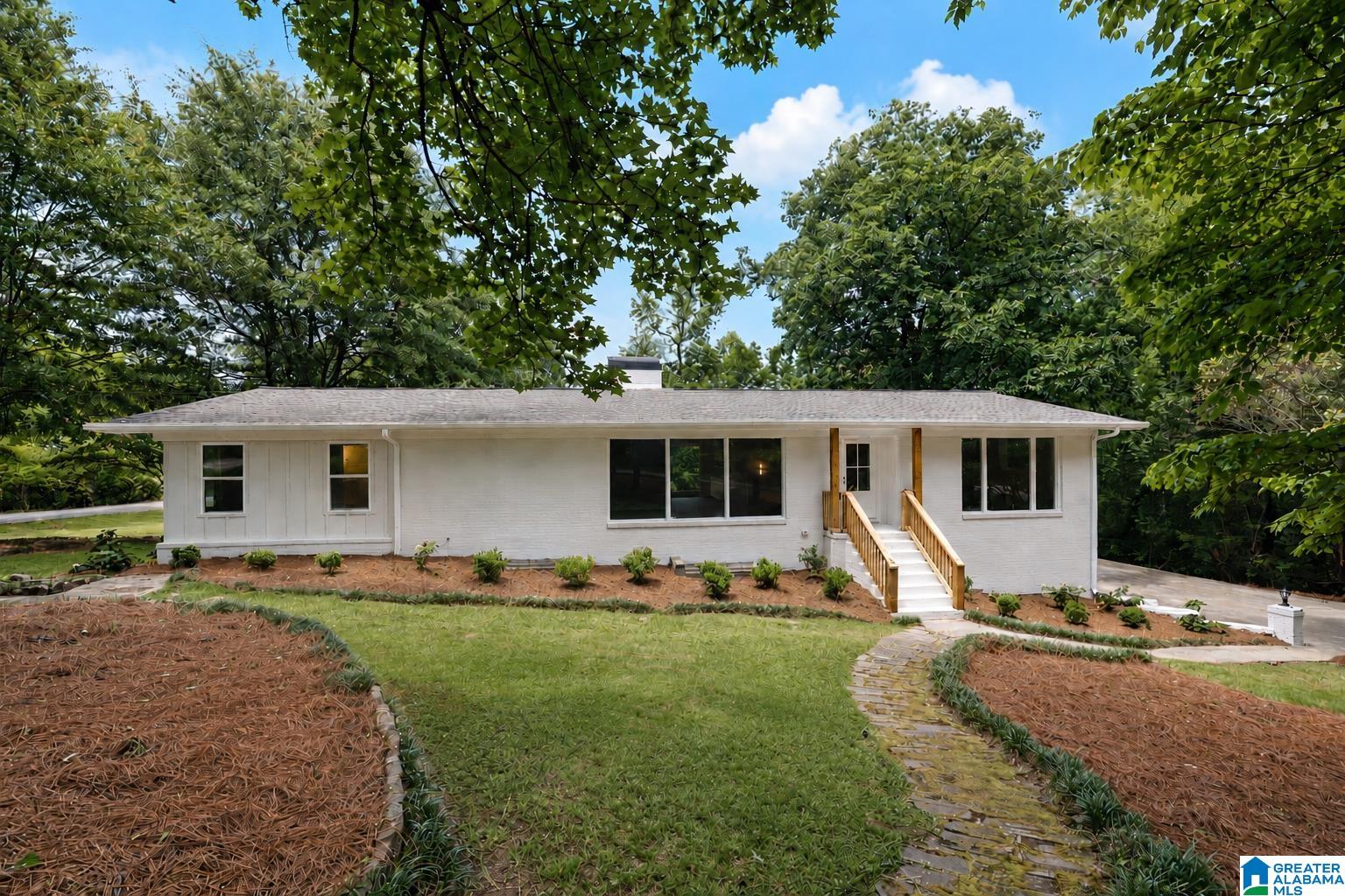 2301 Harmony Lane — photo
