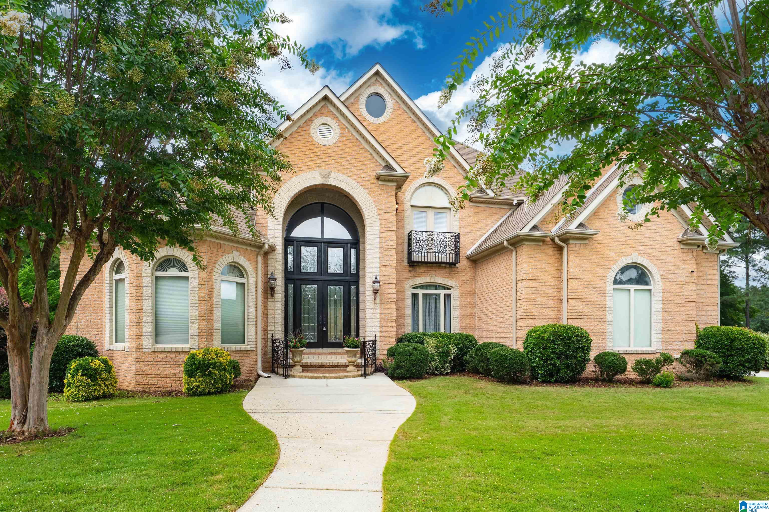 205 Woodbridge Trail — photo