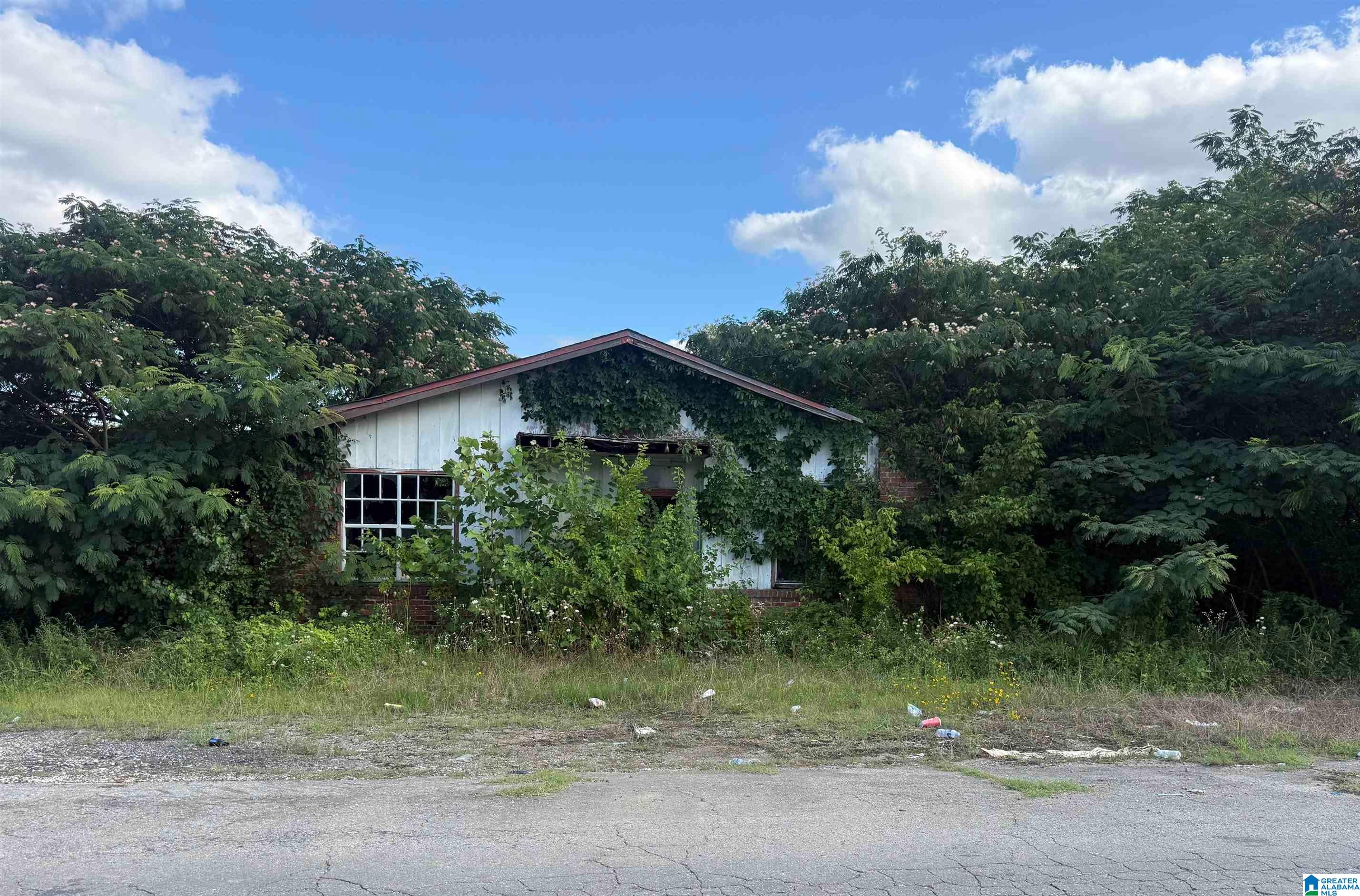 502 S Noble Street — photo