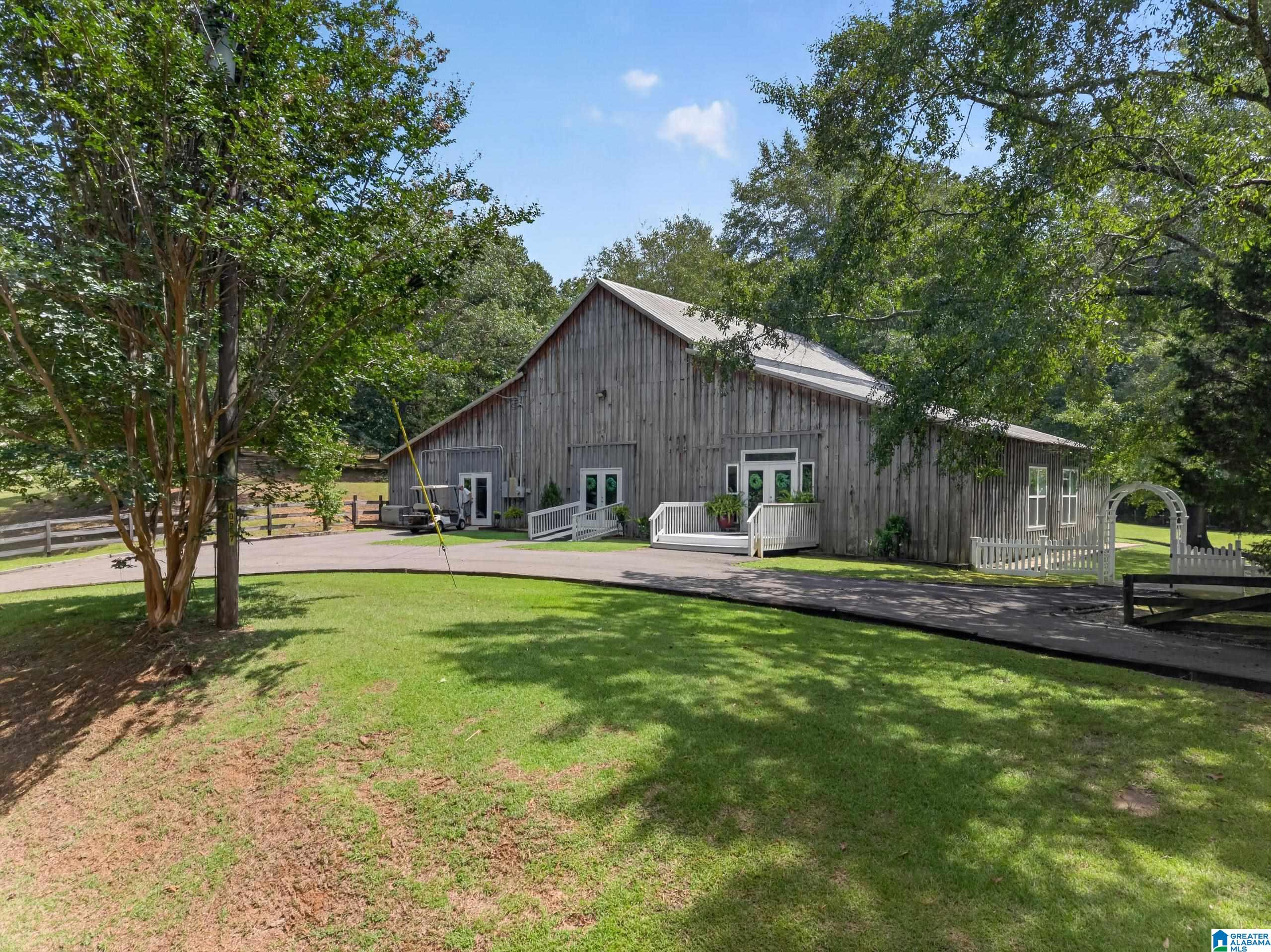 860 Sweet Apple Road — photo