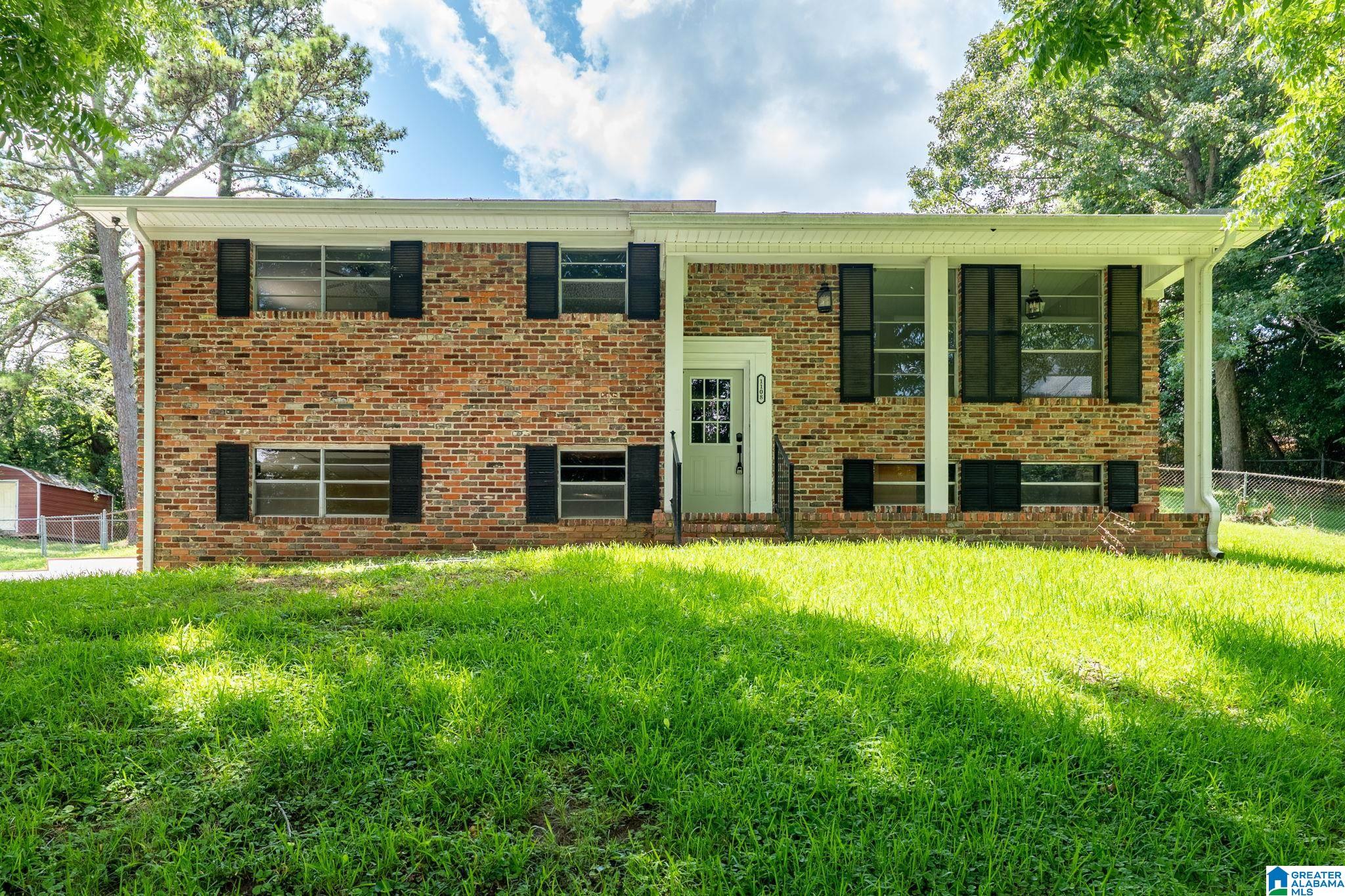 1108 Meadow Drive — photo