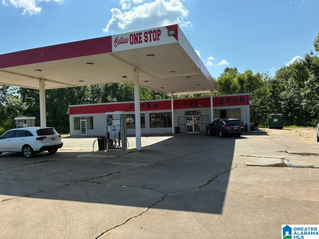 1040 US Highway 43 — photo