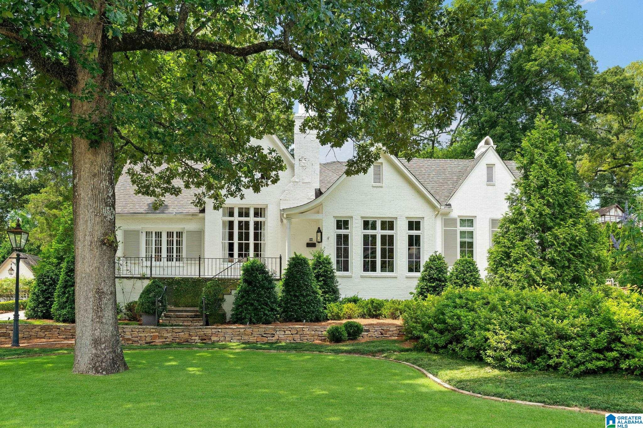 124 Windsor Drive — photo