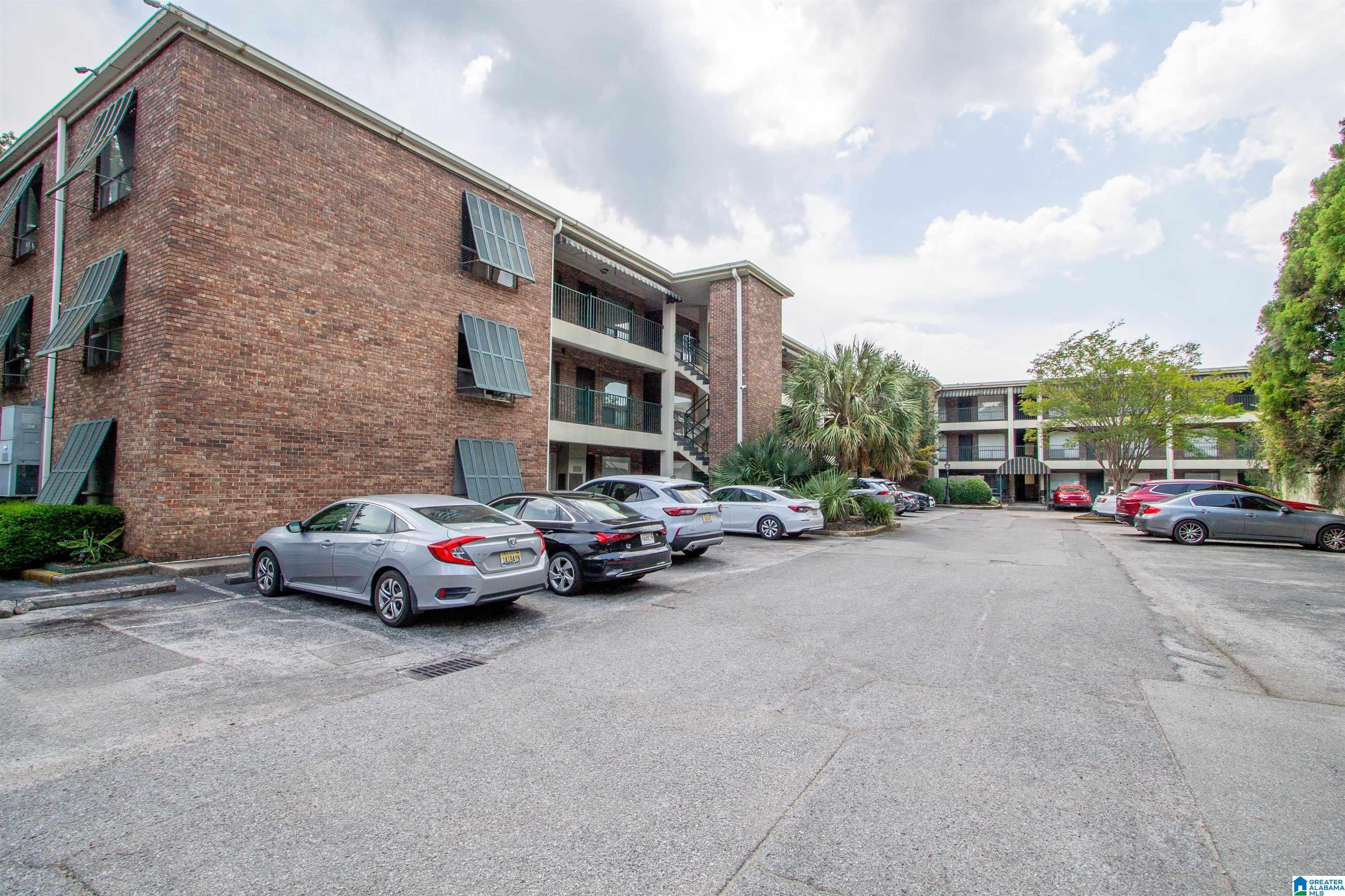 57 Hanover Circle 319 — photo