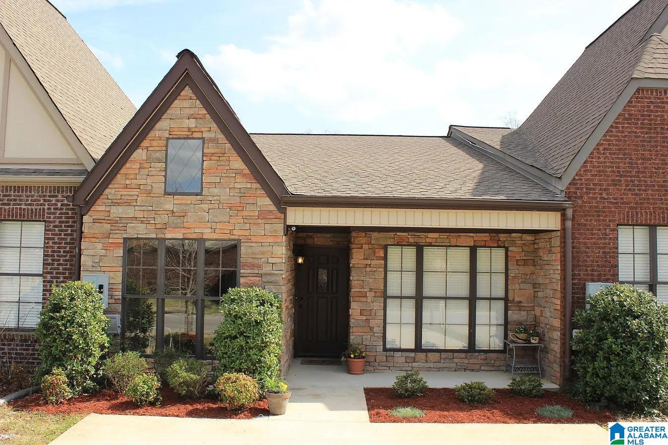 1021 Ashwood Drive — photo
