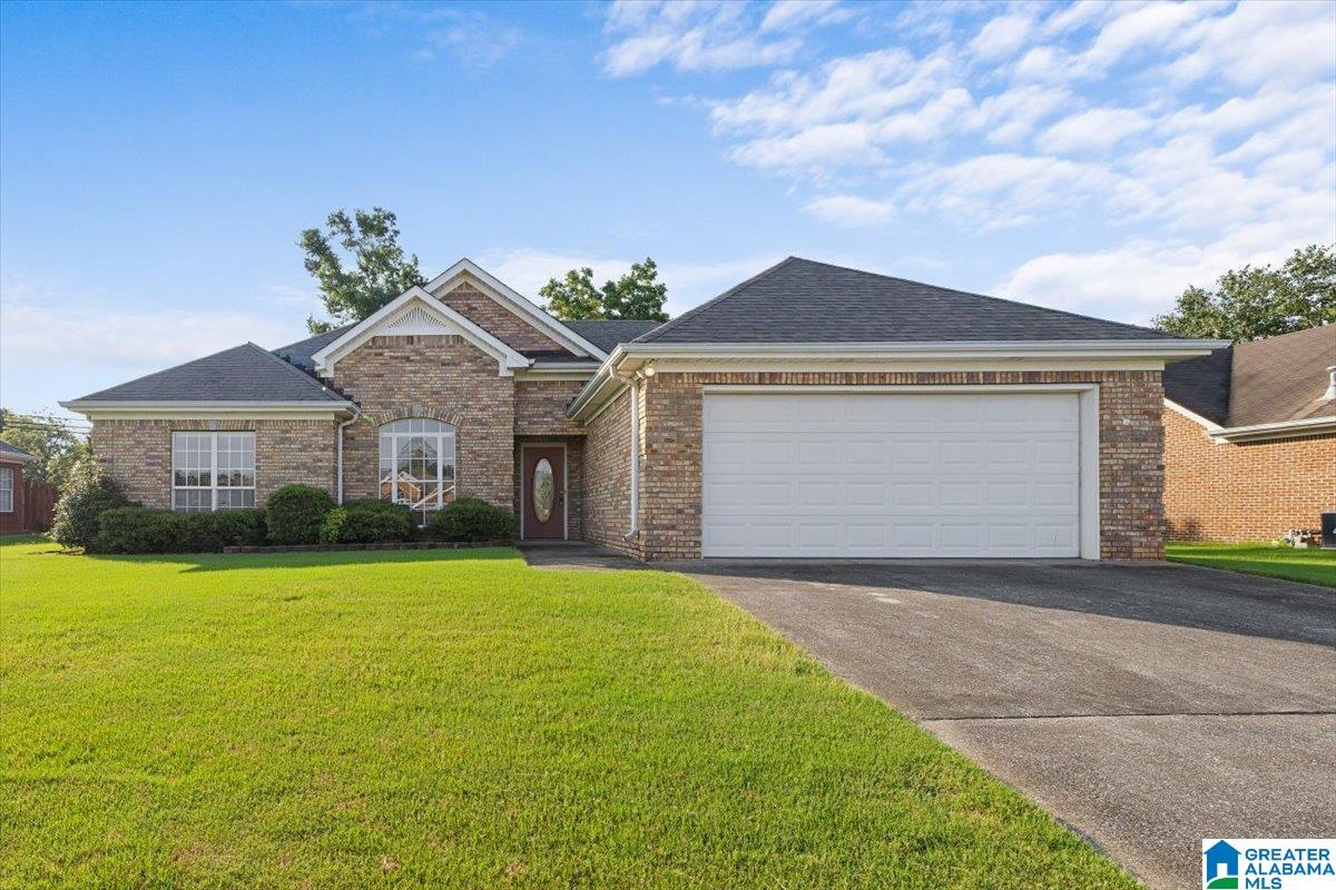 1683 Bradford Lane — photo