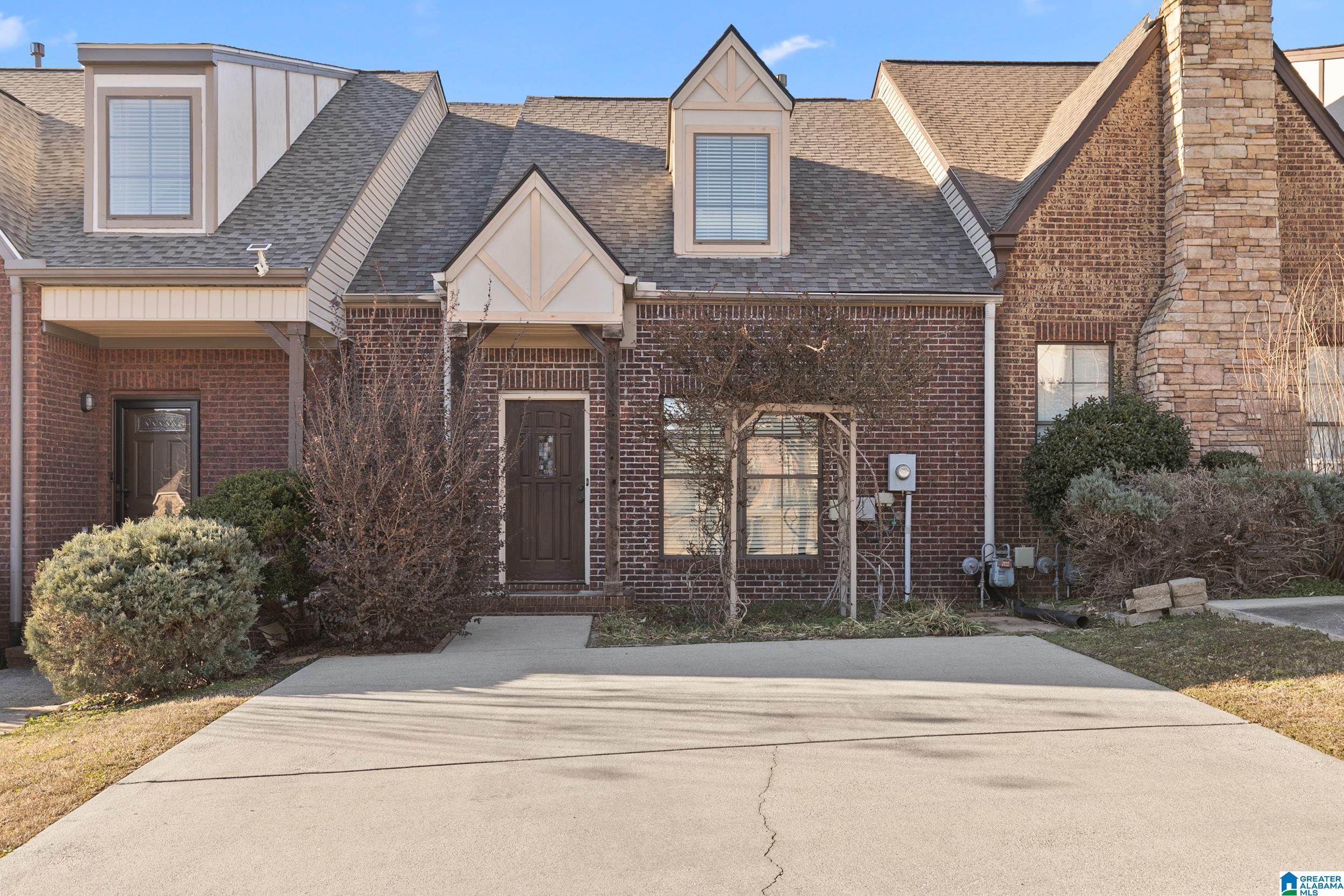 4145 Seabrook Lane — photo