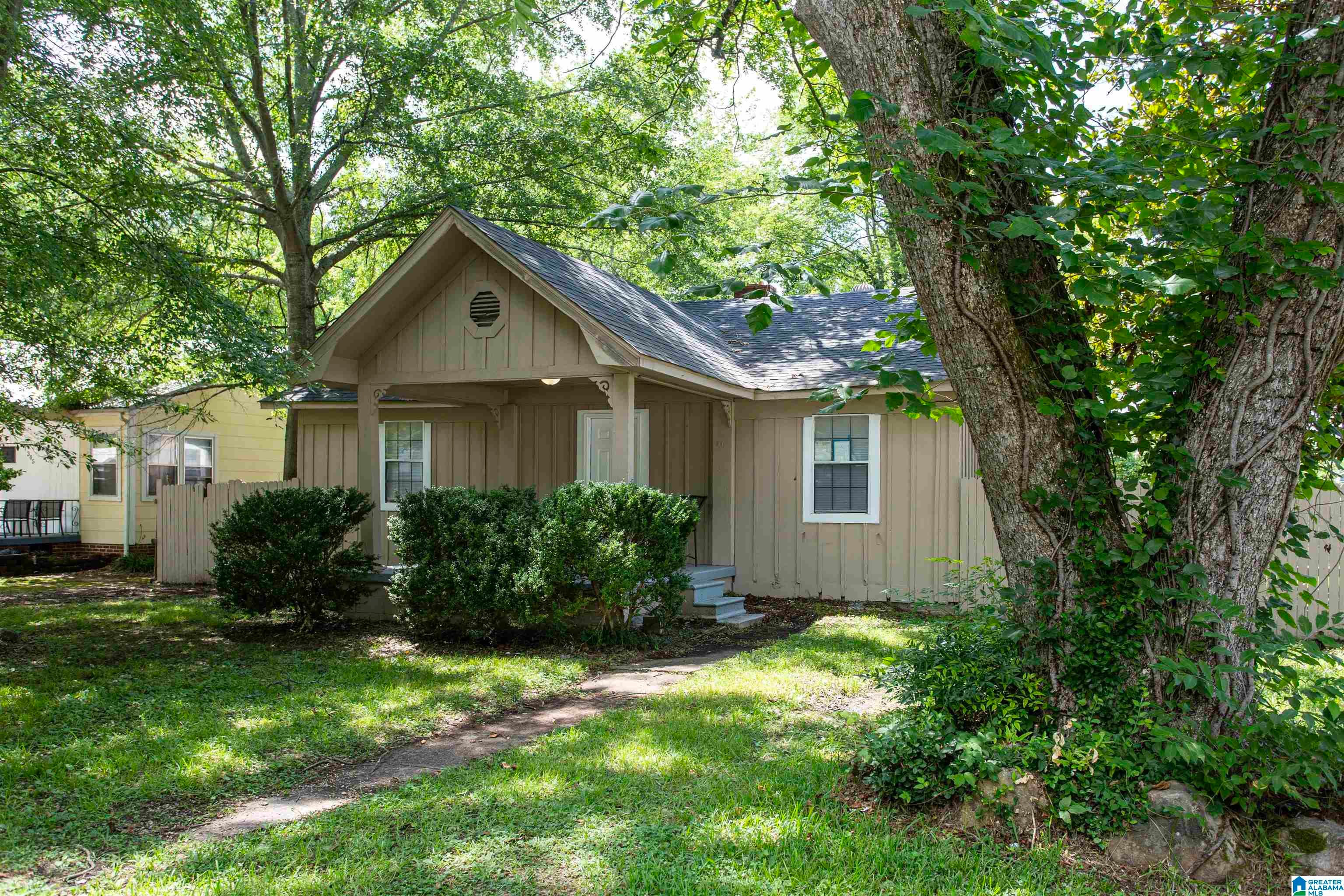 310 Dean Court — photo