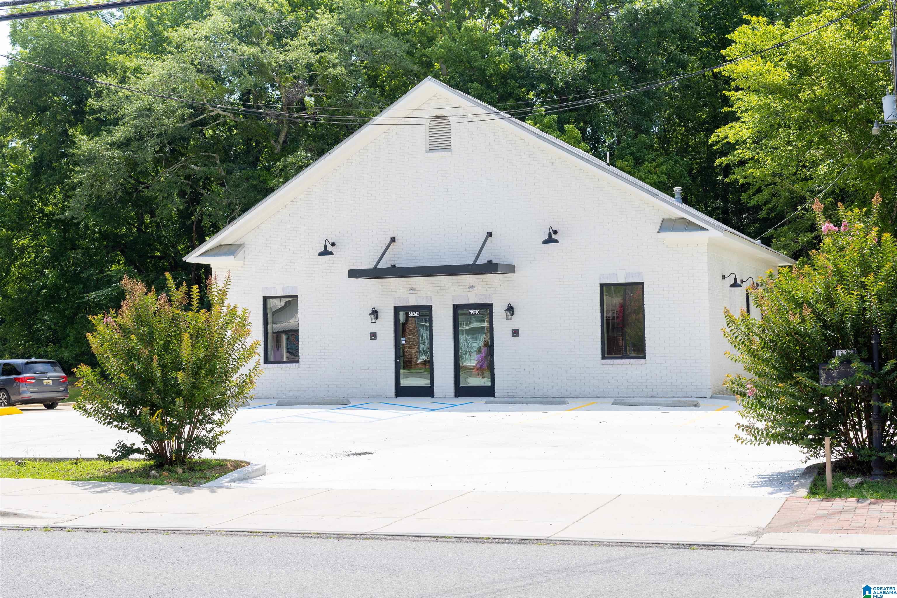 6320 US Highway 11 — photo