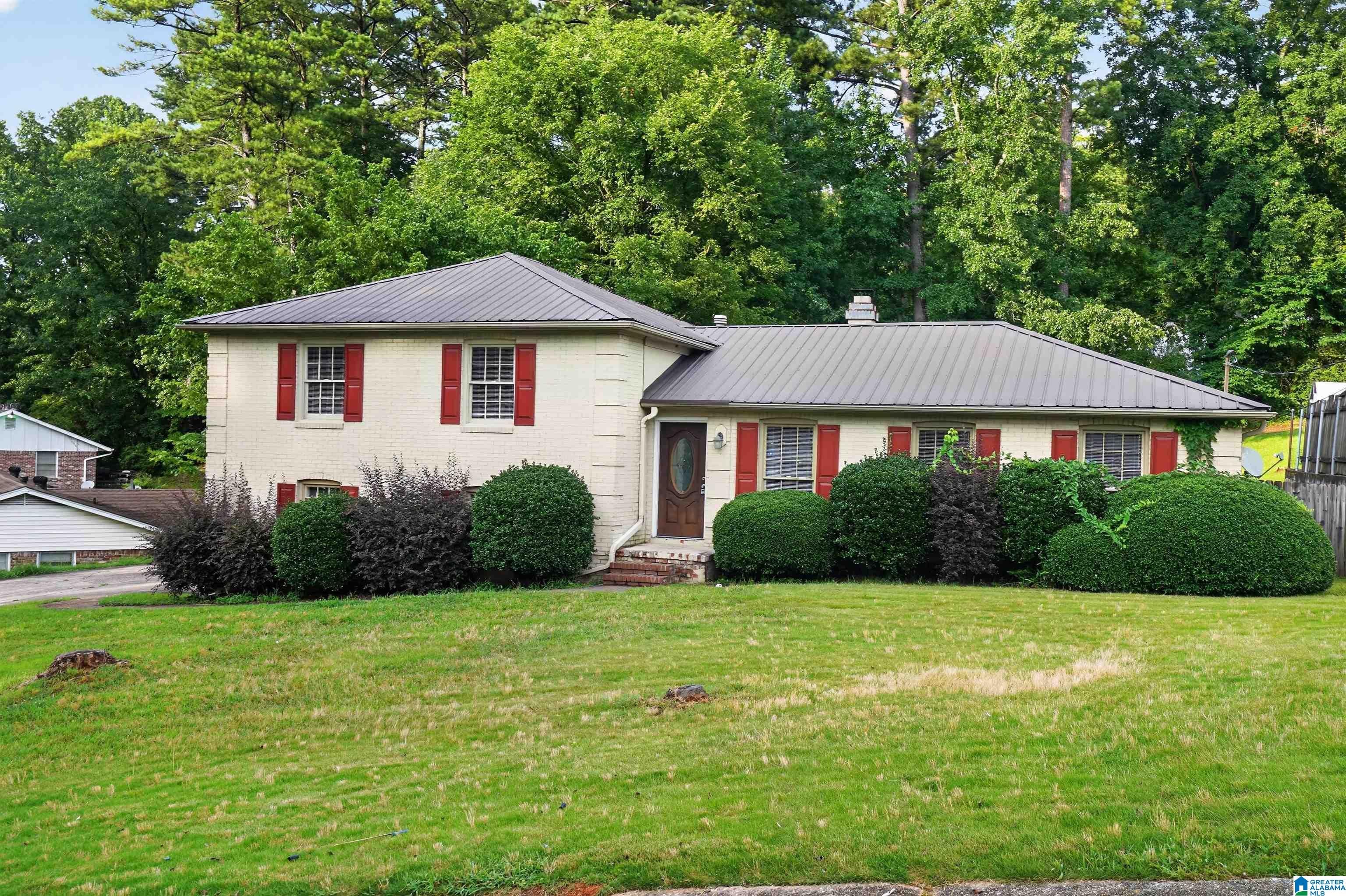 949 Garrett Drive — photo