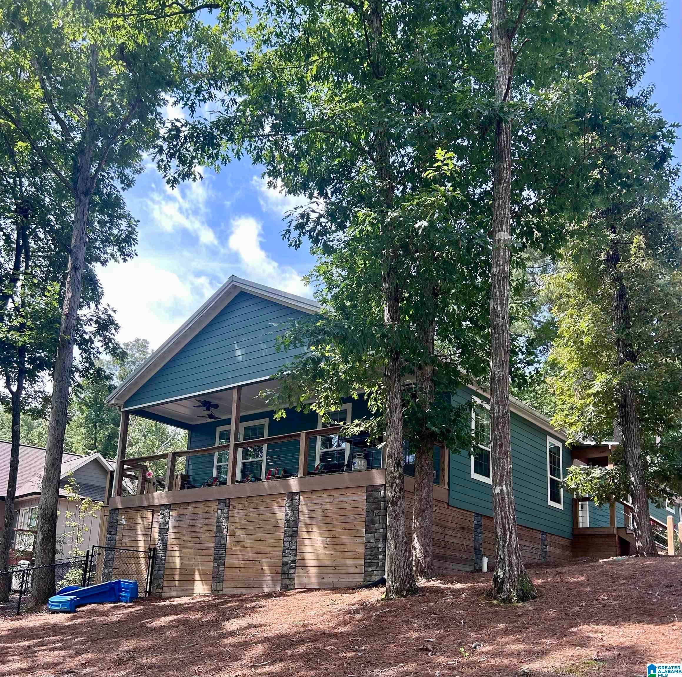 542 Bluff Way Drive — photo