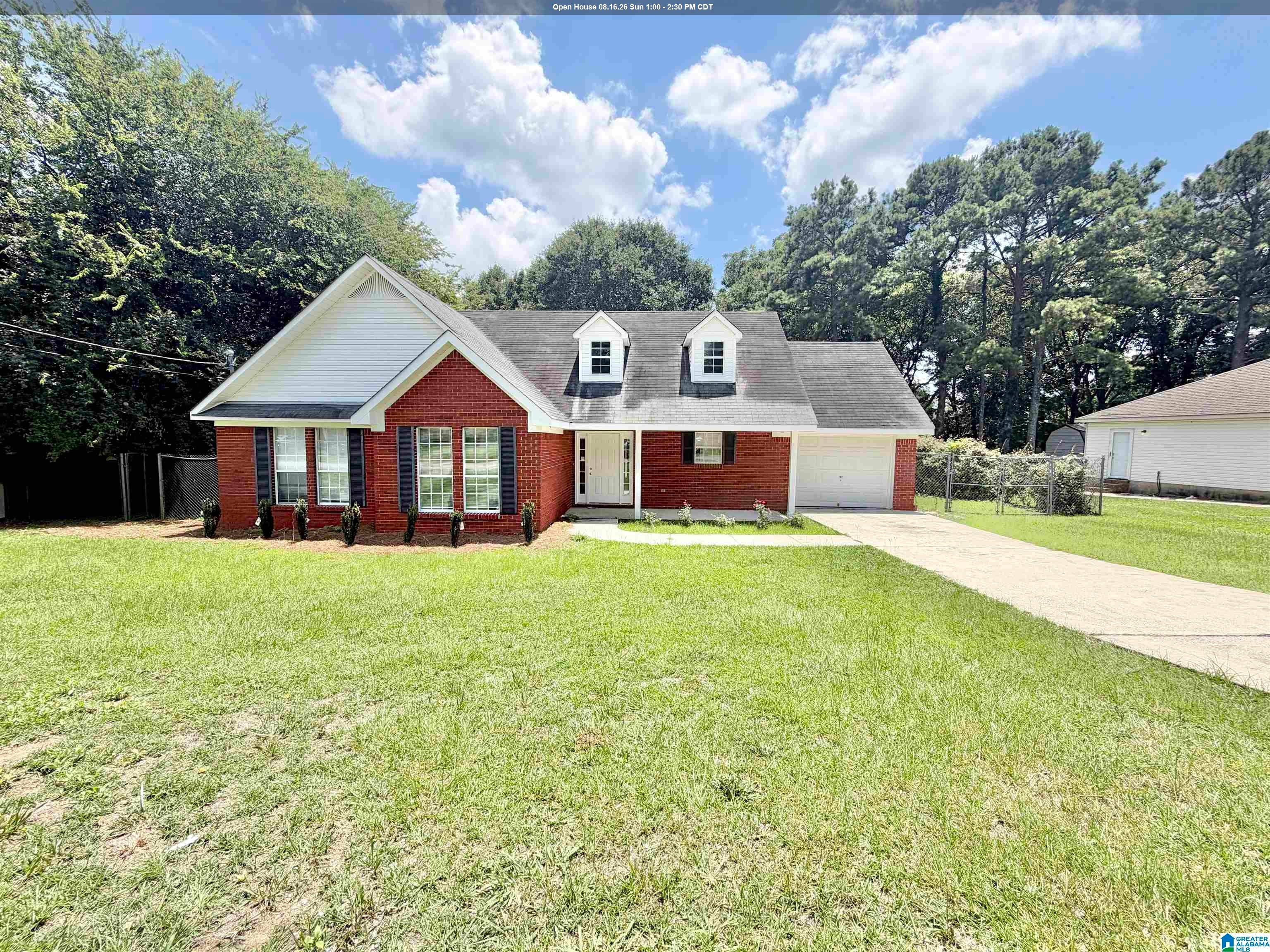 108 Colonial Circle — photo
