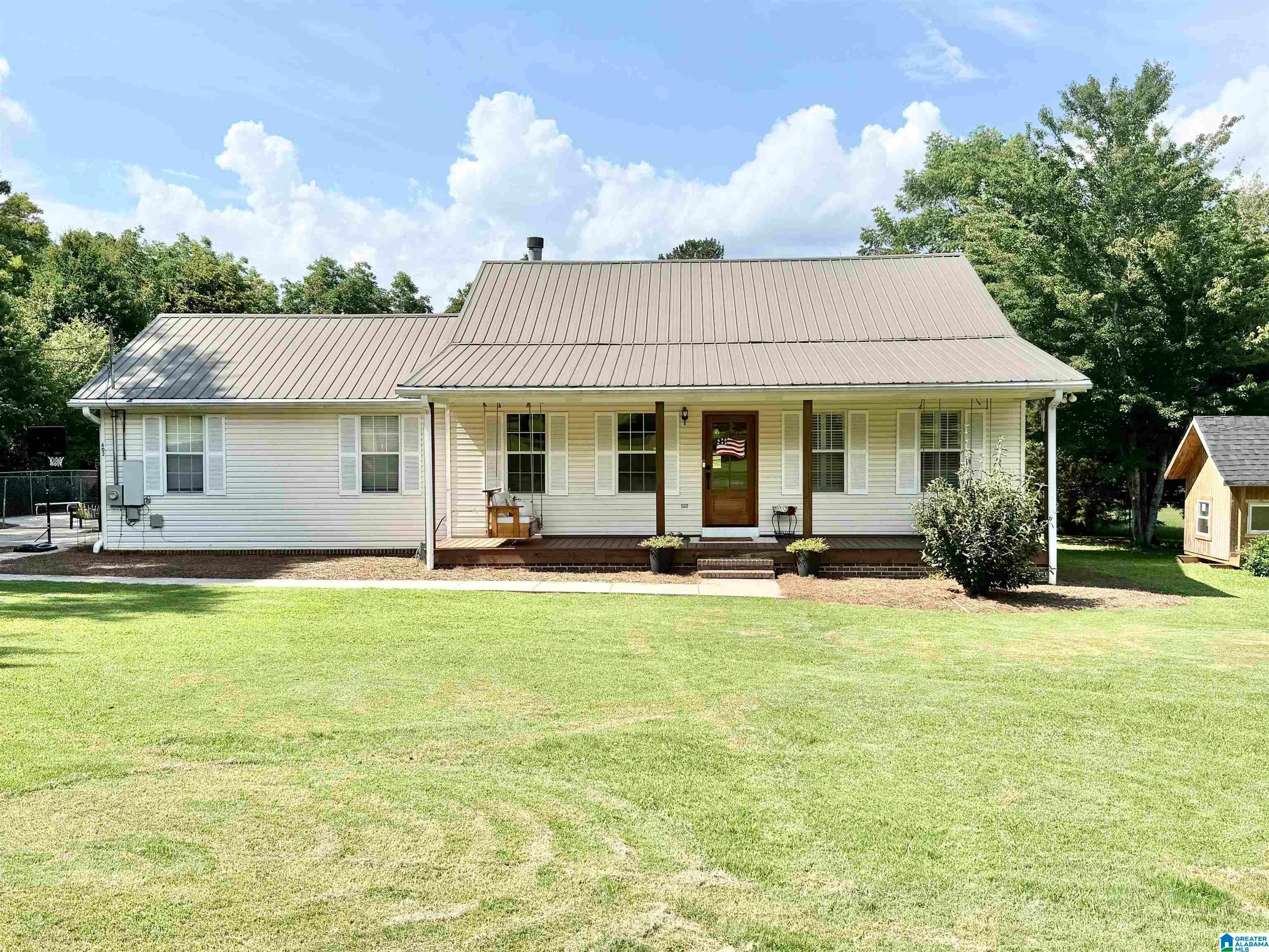 603 Maple Drive — photo
