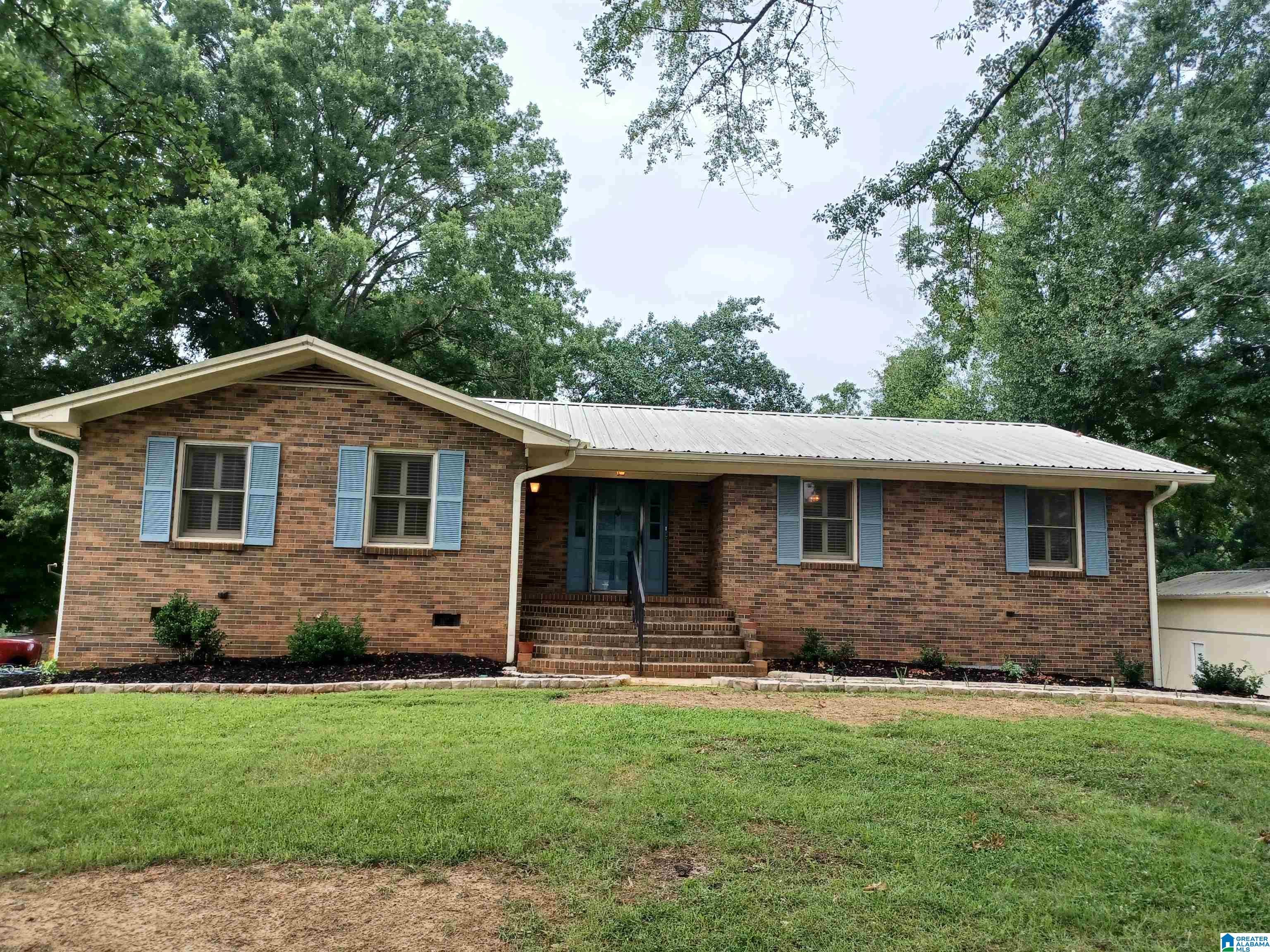 1012 Dogwood Circle — photo