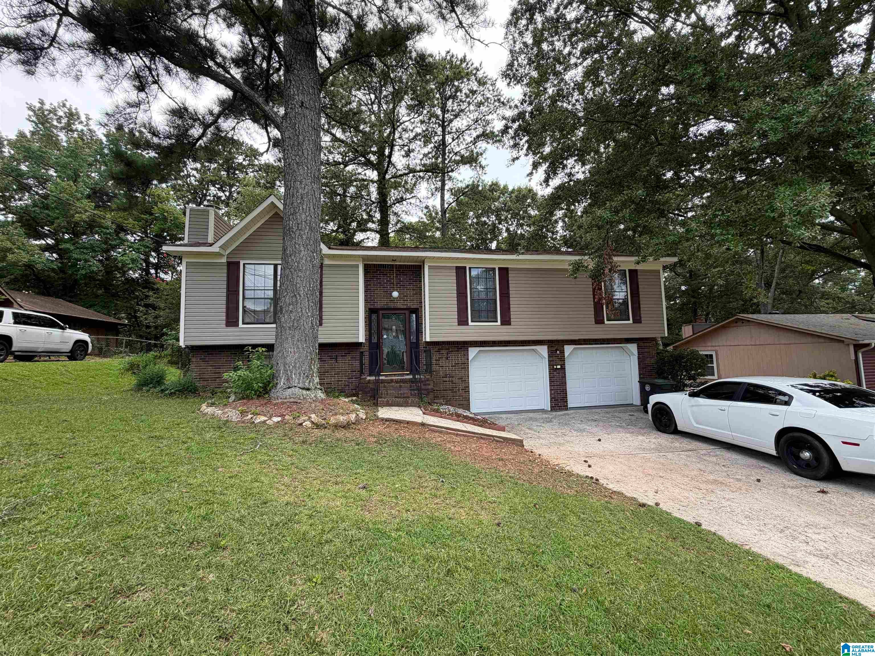 816 Pine Forest Circle — photo