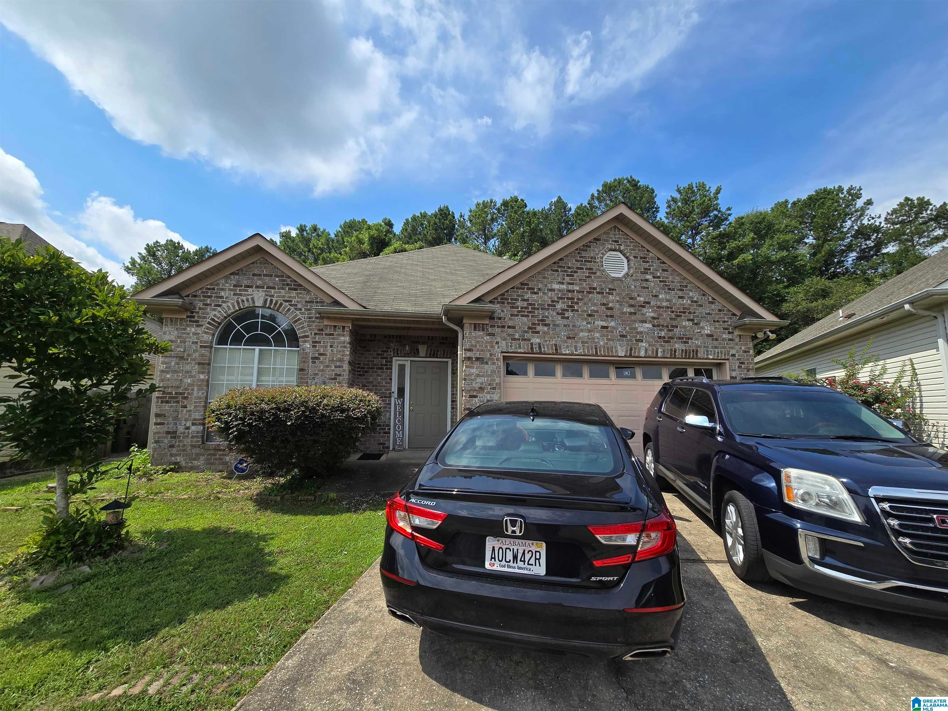 1093 Windsor Parkway — photo
