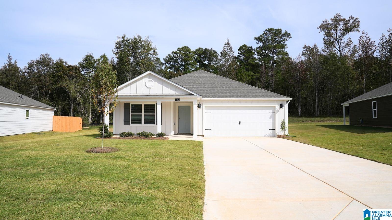 1159 Waverley Lane Southwest — photo