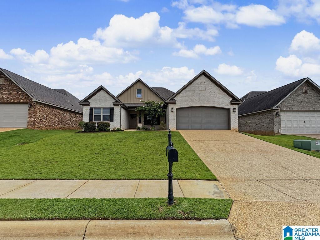 13821 Hemlock Drive — photo