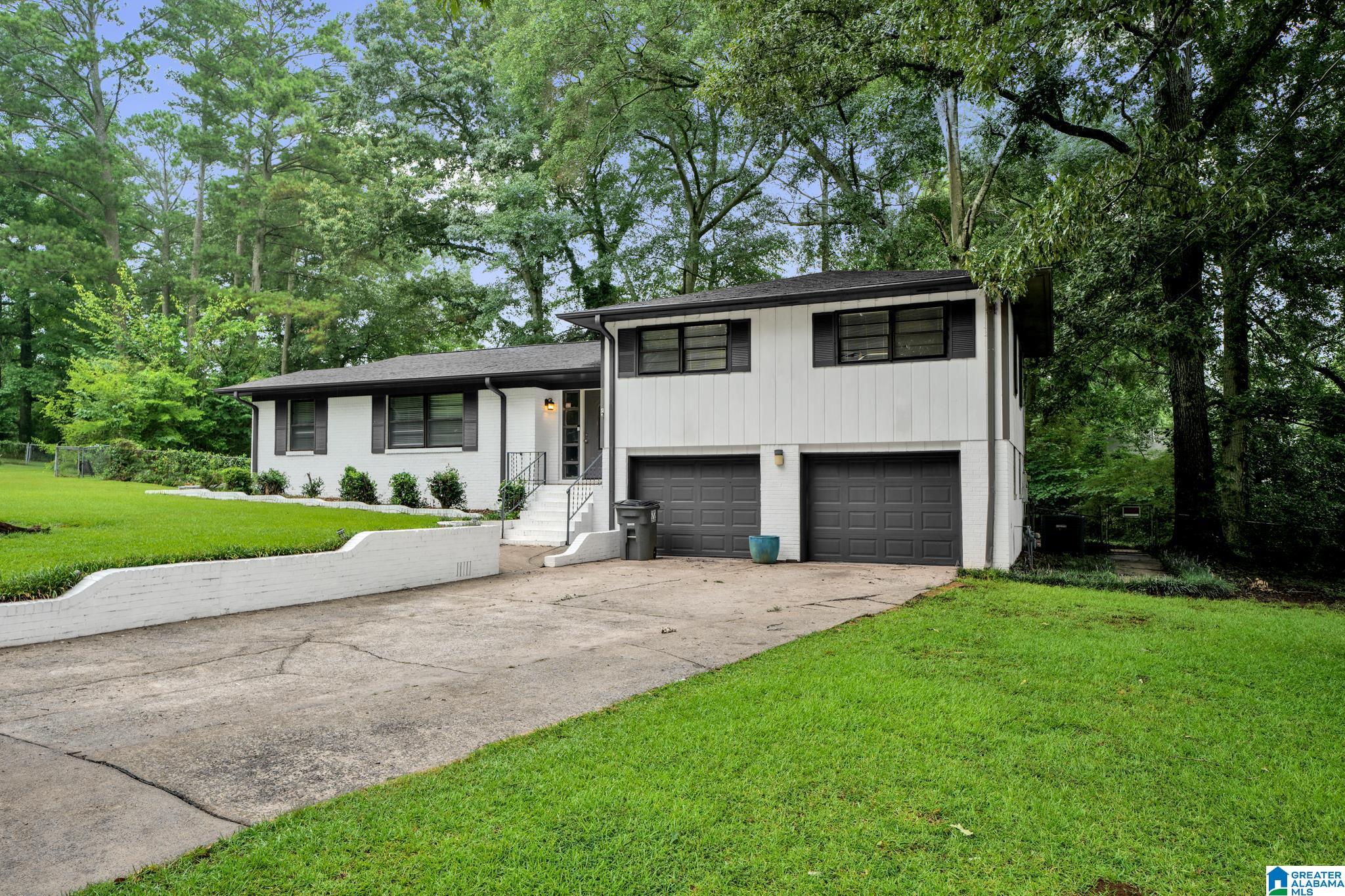 3319 Crescent Drive — photo