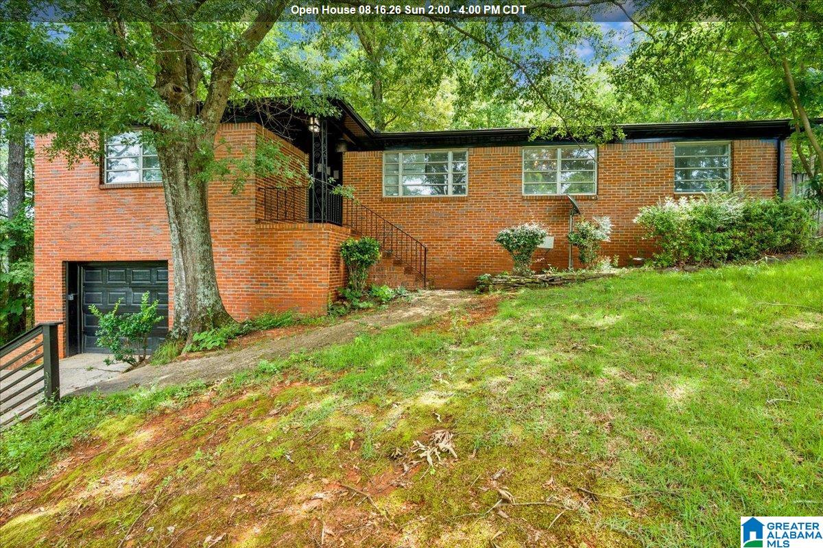 8961 Glendale Drive — photo