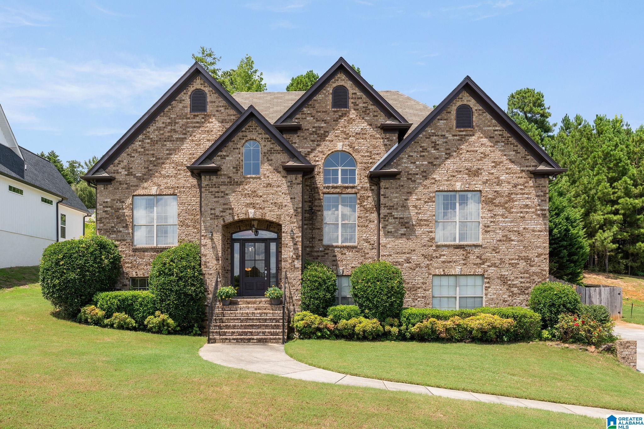7022 Chatham Drive — photo