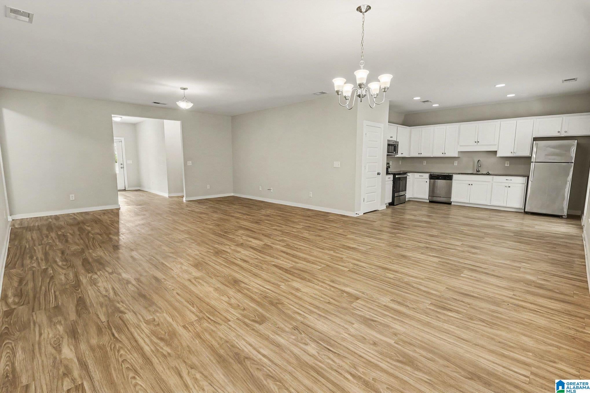 361 White Oak Circle — photo