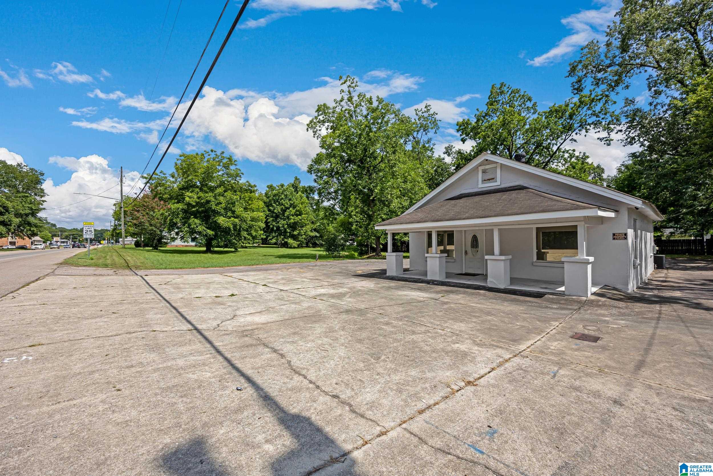 10426 Highway 25 — photo