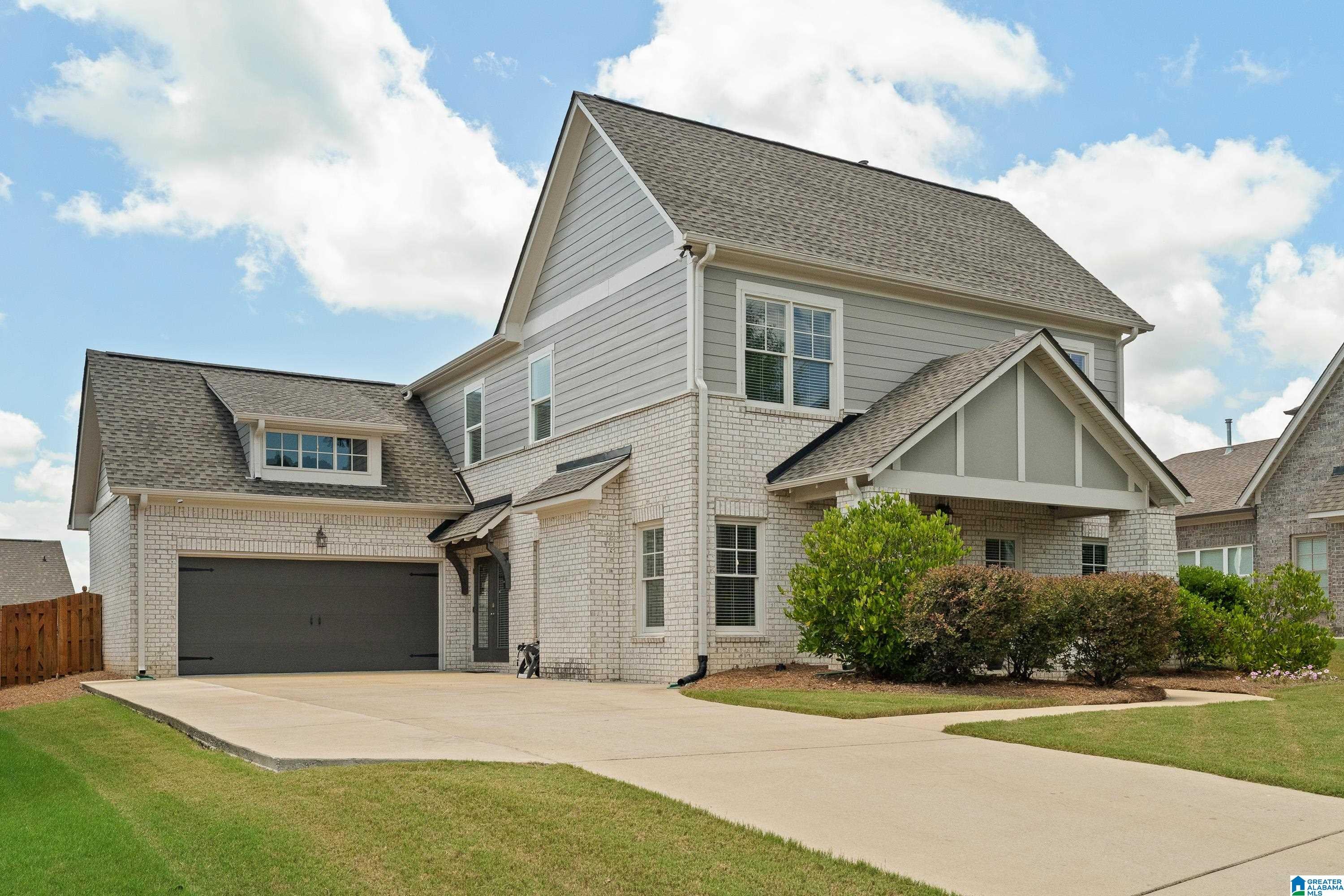 5845 Longview Lane — photo