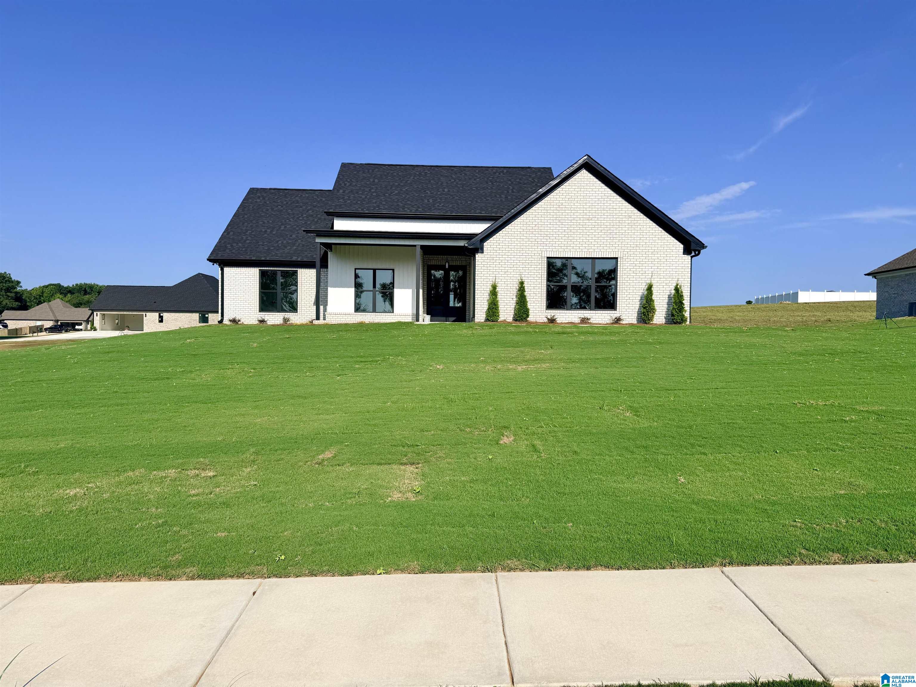120 Crest Loop Road, Clanton, AL 35045 — photo 2